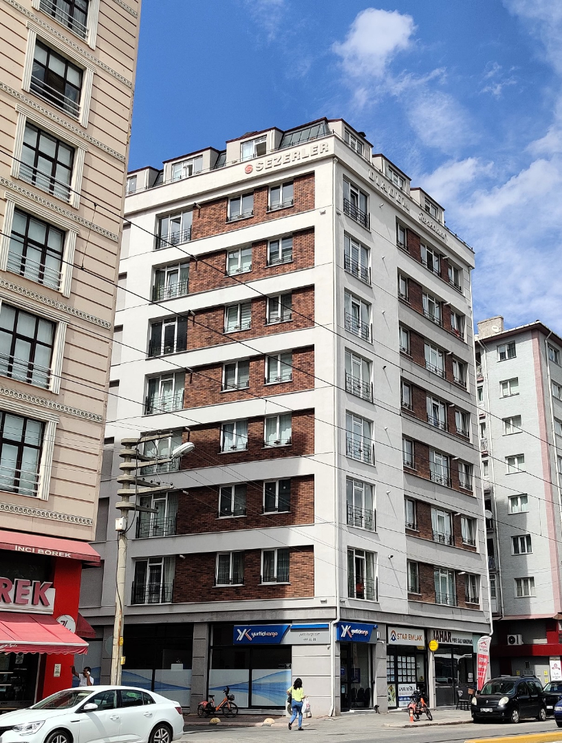 Bess | BESS'DEN ÖMERAĞA MAH.CADDE ÜZERİ  SATILIK 1+1 REZİDANS