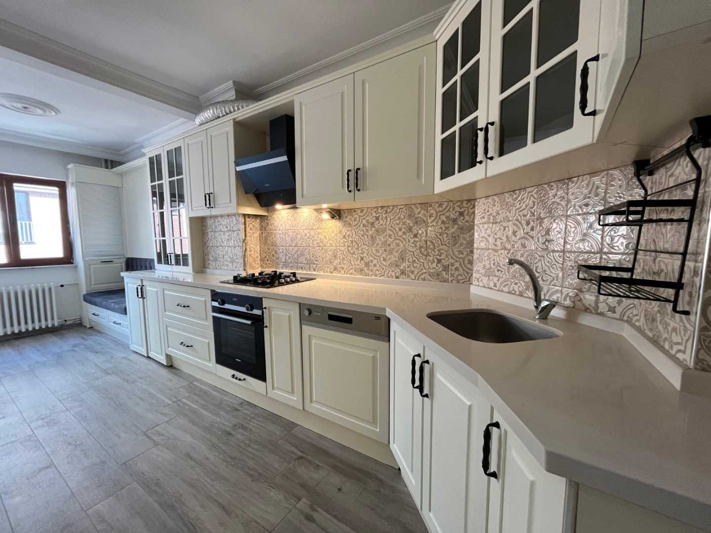 Bess | BESS'DEN AKARBAŞI MAH. ATATÜRK BULVARI ÜZERİ SATILIK 3+1 DAİRE