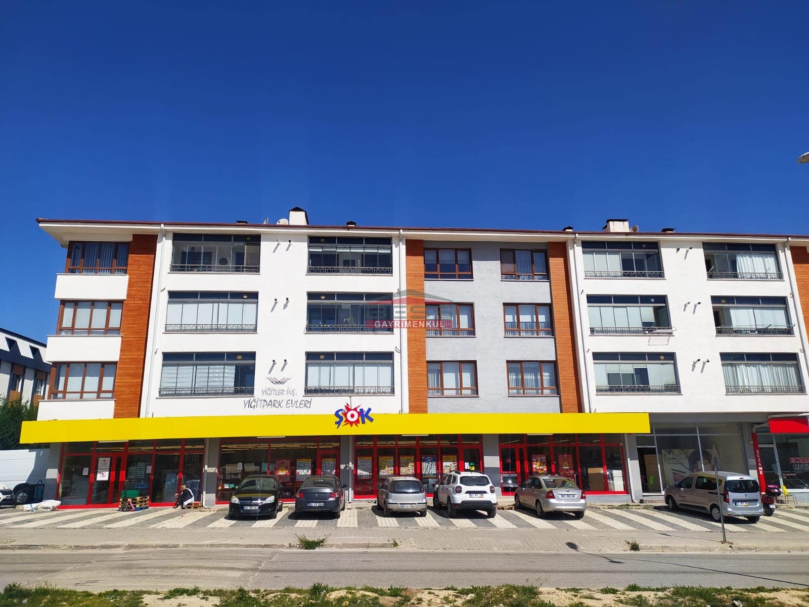 Bess | BESS'DEN YİĞİTPARK VADİ'DE ŞEHİR KOLEJİ YANI SATILIK 3+1 DAİRE