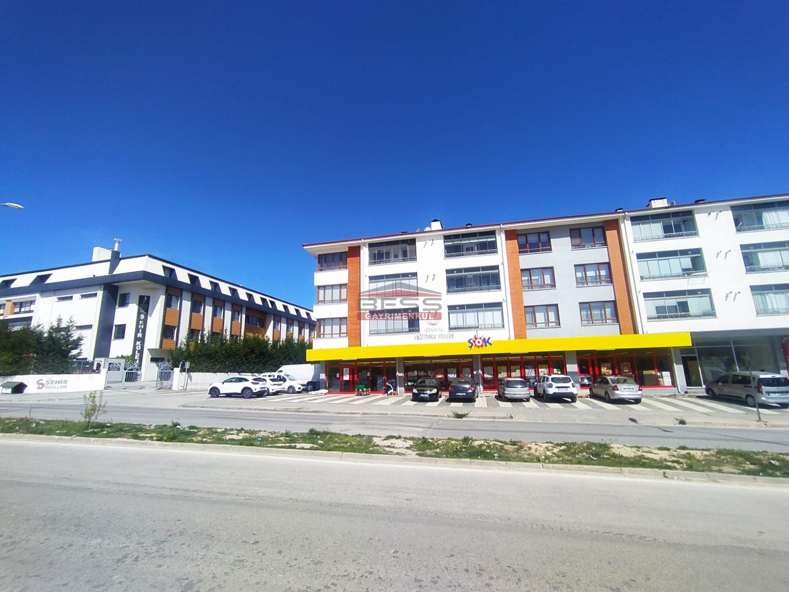 Bess | BESS'DEN YİĞİTPARK VADİ'DE ŞEHİR KOLEJİ YANI SATILIK 3+1 DAİRE