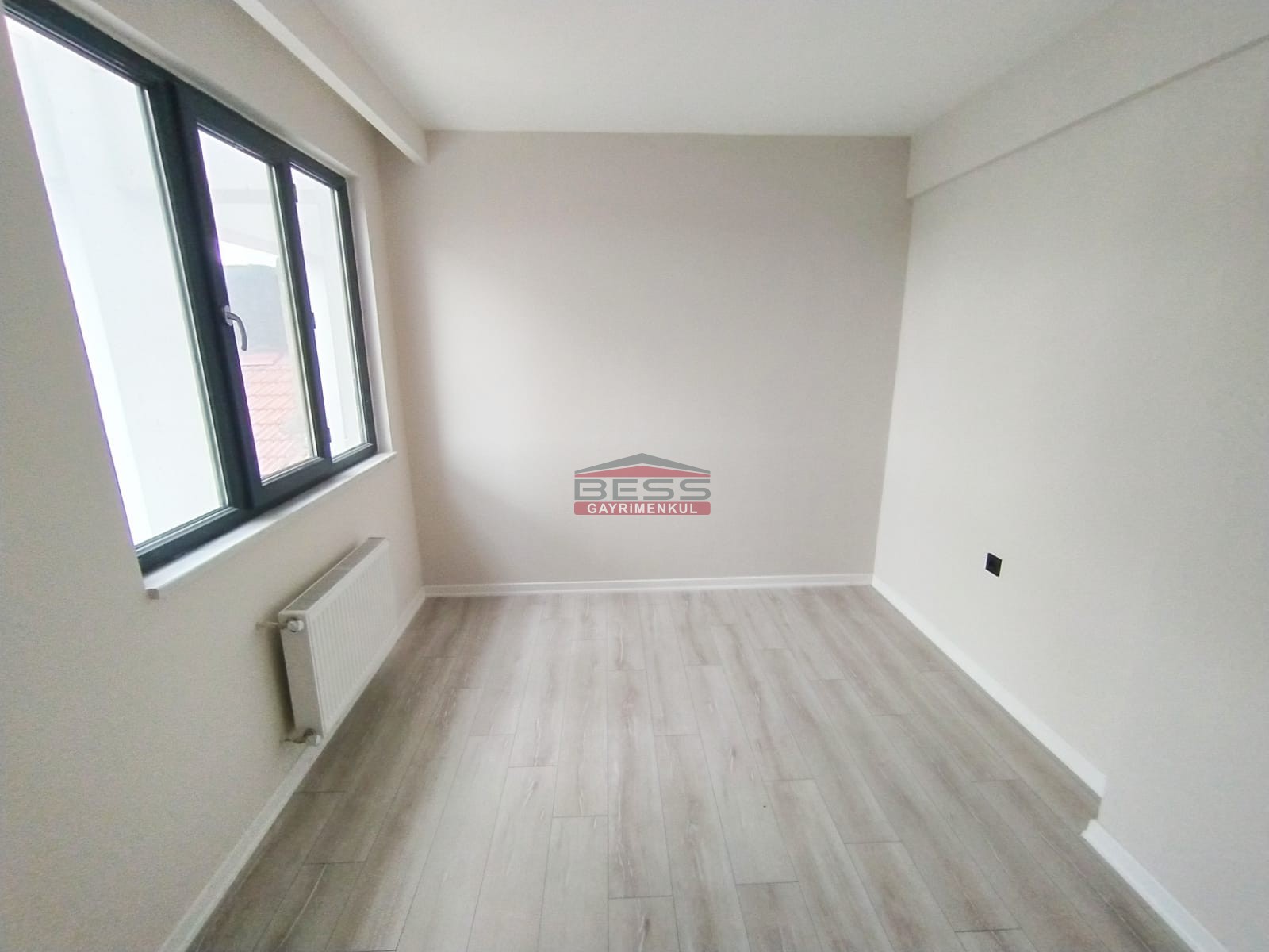 Bess | BESS'DEN ŞİRİNTEPE DE BURSA CADDESİ YAKINI SATILIK 2+1 DAİRE