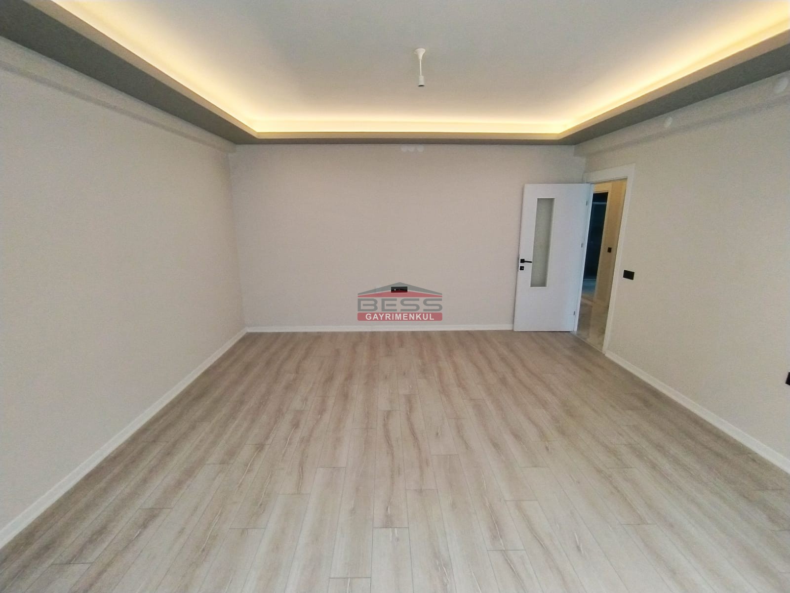 Bess | BESS'DEN ŞİRİNTEPE DE BURSA CADDESİ YAKINI SATILIK 2+1 DAİRE