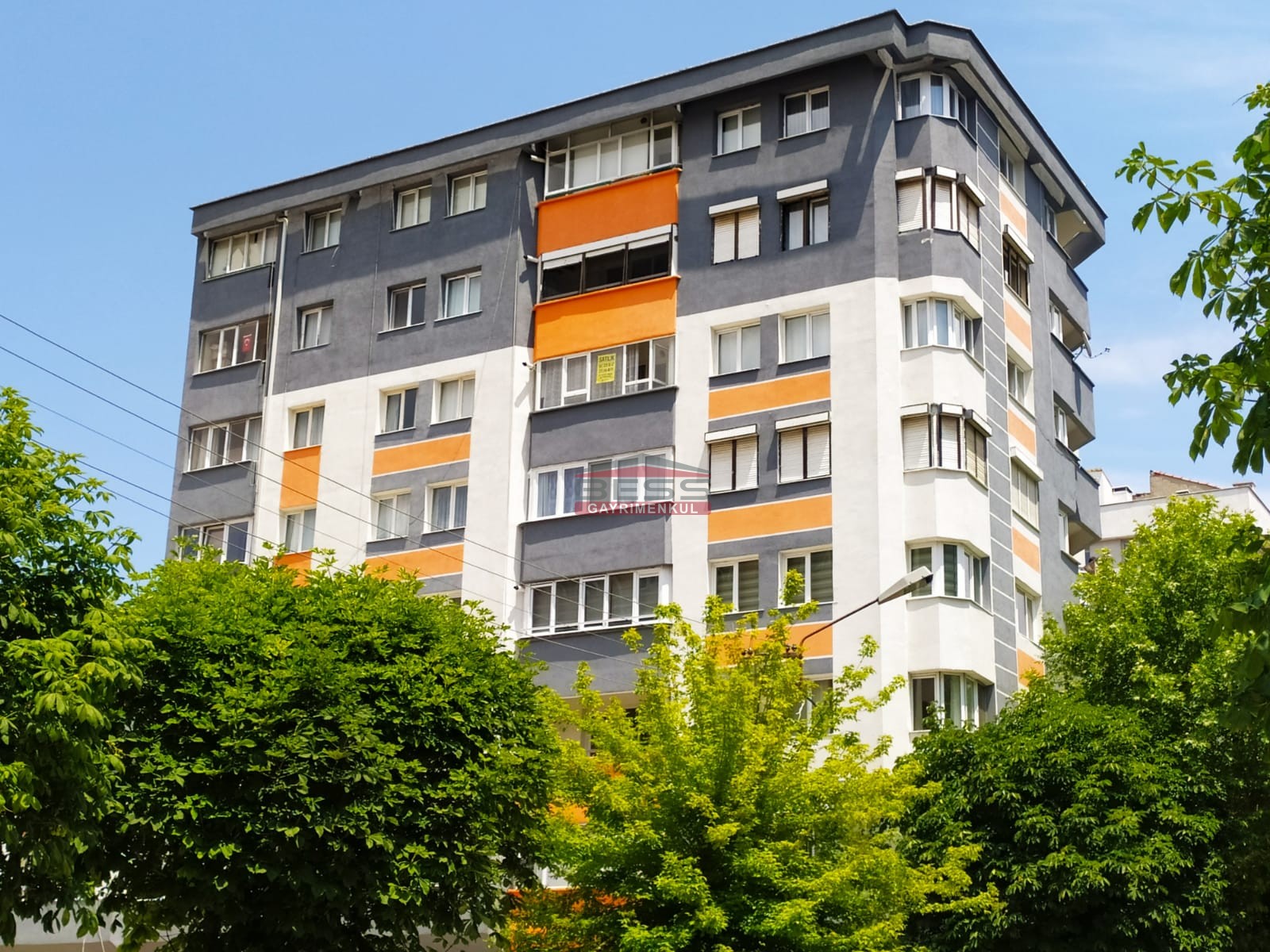 Bess | BESS'DEN ZİYAPAŞA CADDESİ PARALELİNDE MERKEZDE SATILIK 3+1 DAİRE