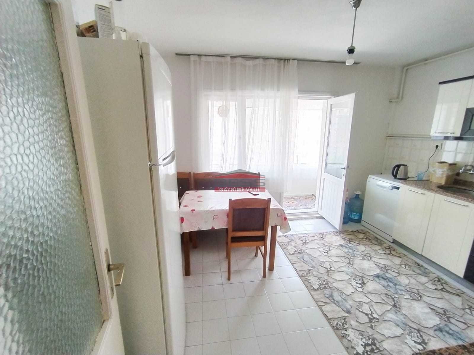 Bess | BESS'DEN ZİYAPAŞA CADDESİ PARALELİNDE MERKEZDE SATILIK 3+1 DAİRE