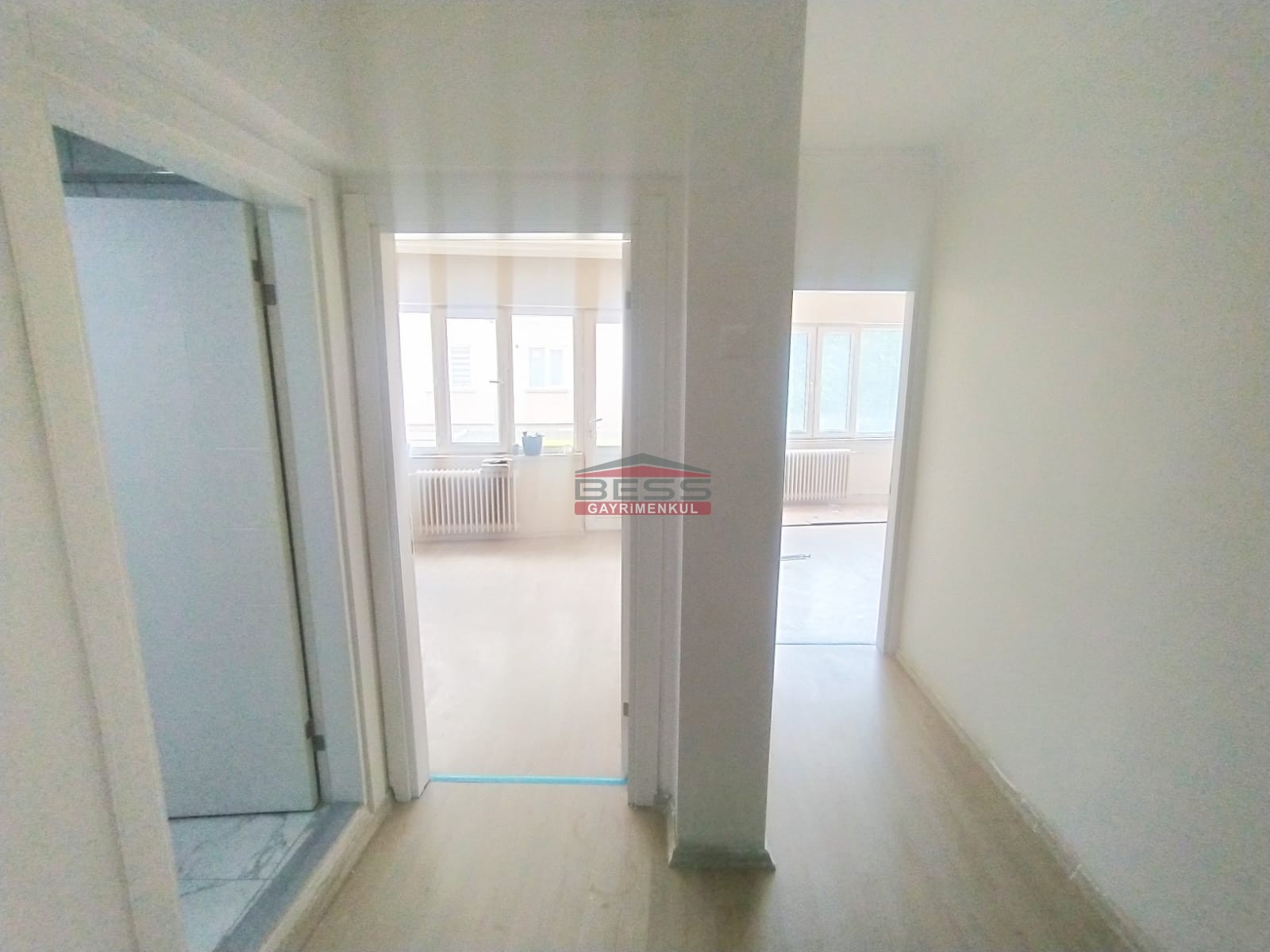 Bess | BESS'DEN DELİKLİTAŞ CADDESİNDE SATILIK 2+1 DAİRE