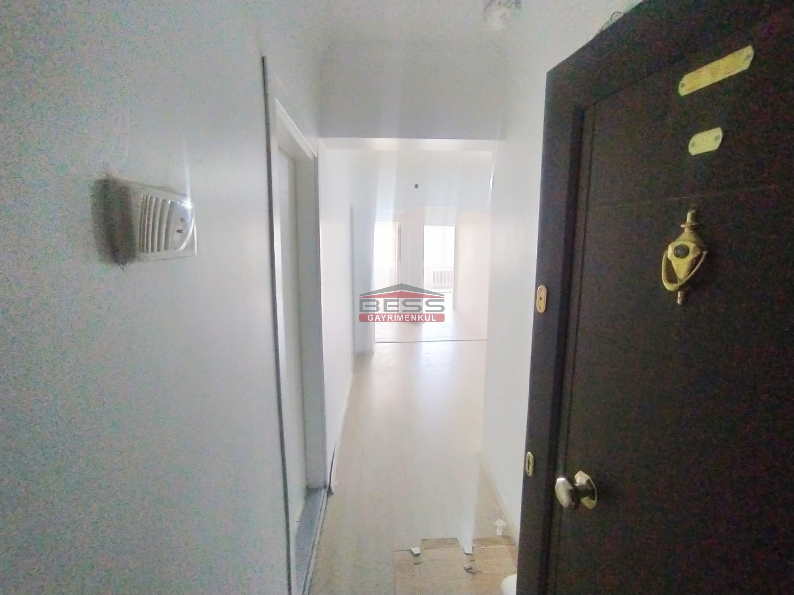 Bess | BESS'DEN DELİKLİTAŞ CADDESİNDE SATILIK 2+1 DAİRE