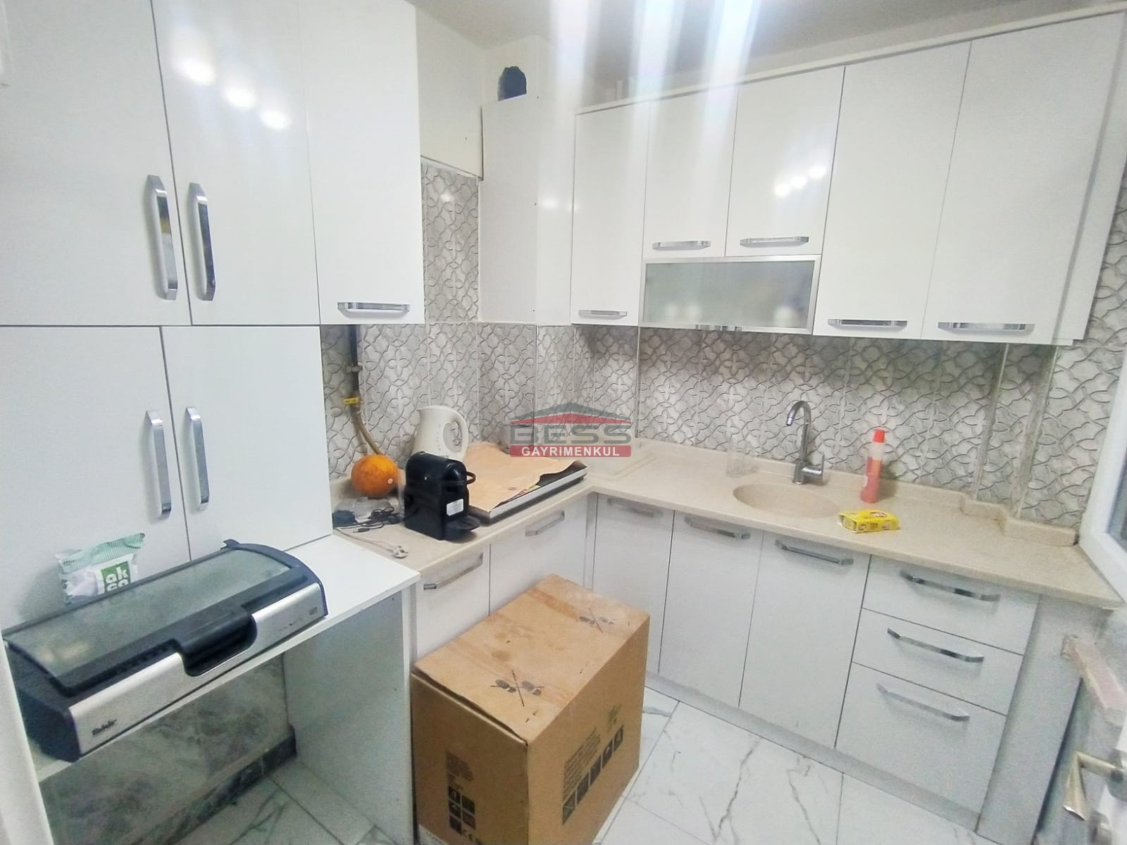 Bess | BESS'DEN DELİKLİTAŞ CADDESİNDE SATILIK 2+1 DAİRE