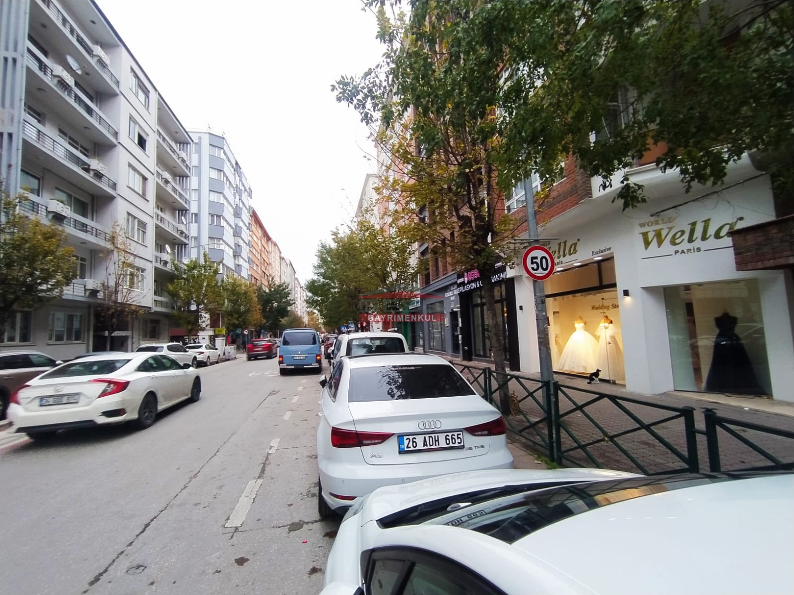 Bess | BESS'DEN KIZILCIKLI CADDESİ ÜZERİ KİRA GETİRİLİ SATILIK İŞYERİ