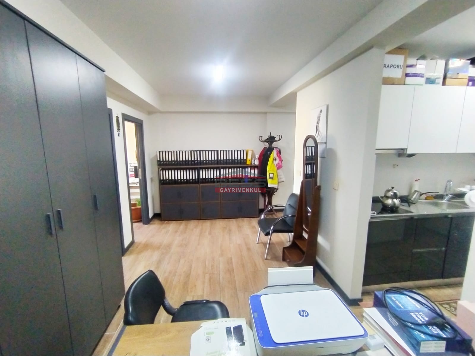 Bess | BESS'DEN SAKARYA 1 CAD. ÜZERİ ( ARAÇ TAKASLI ) SATILIK BÜRO-OFİS