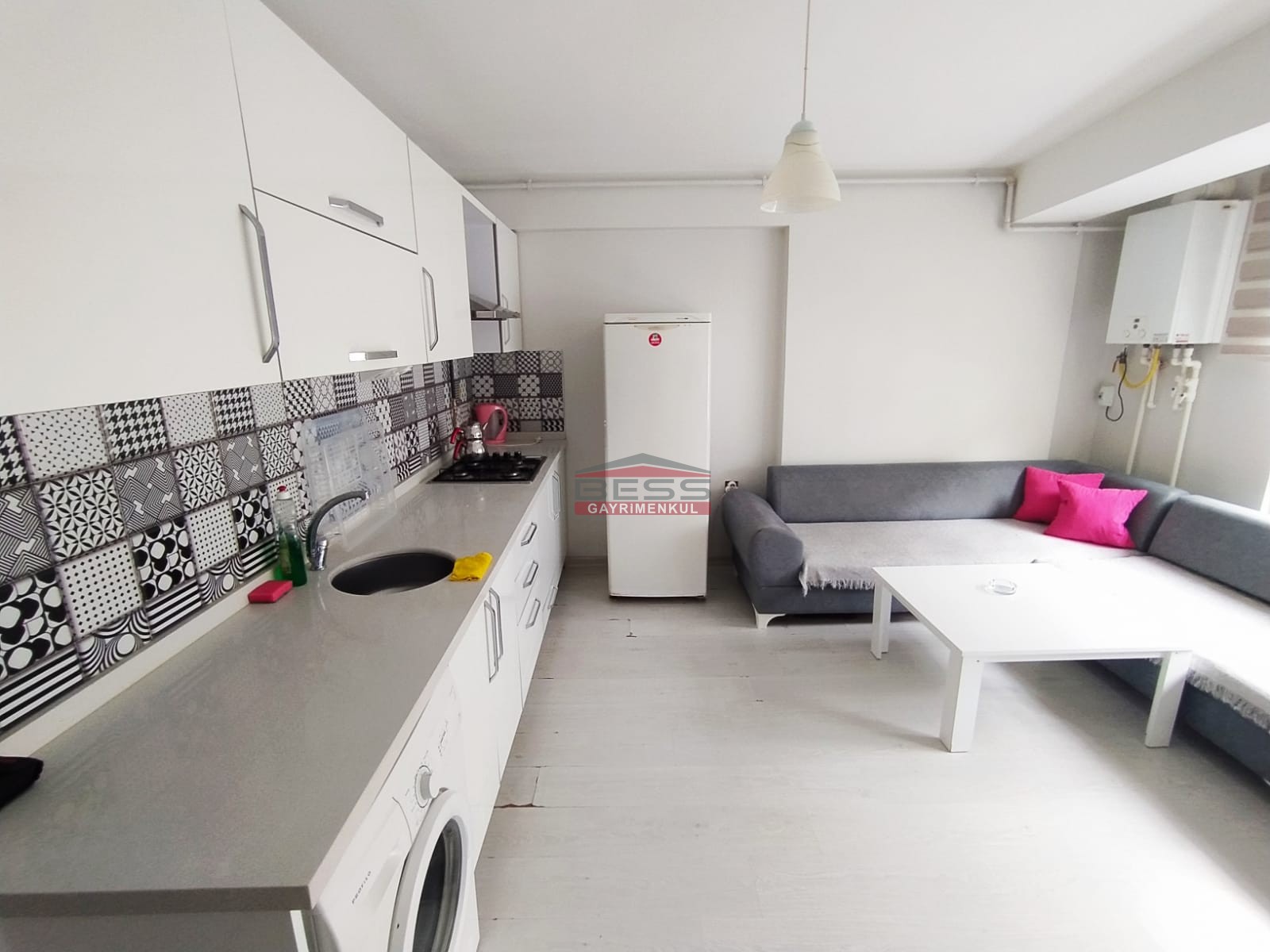 Bess | BESS'DEN ESPARK KARŞI ARALIĞINDA SATILIK 4+2 DUBLEKS DAİRE