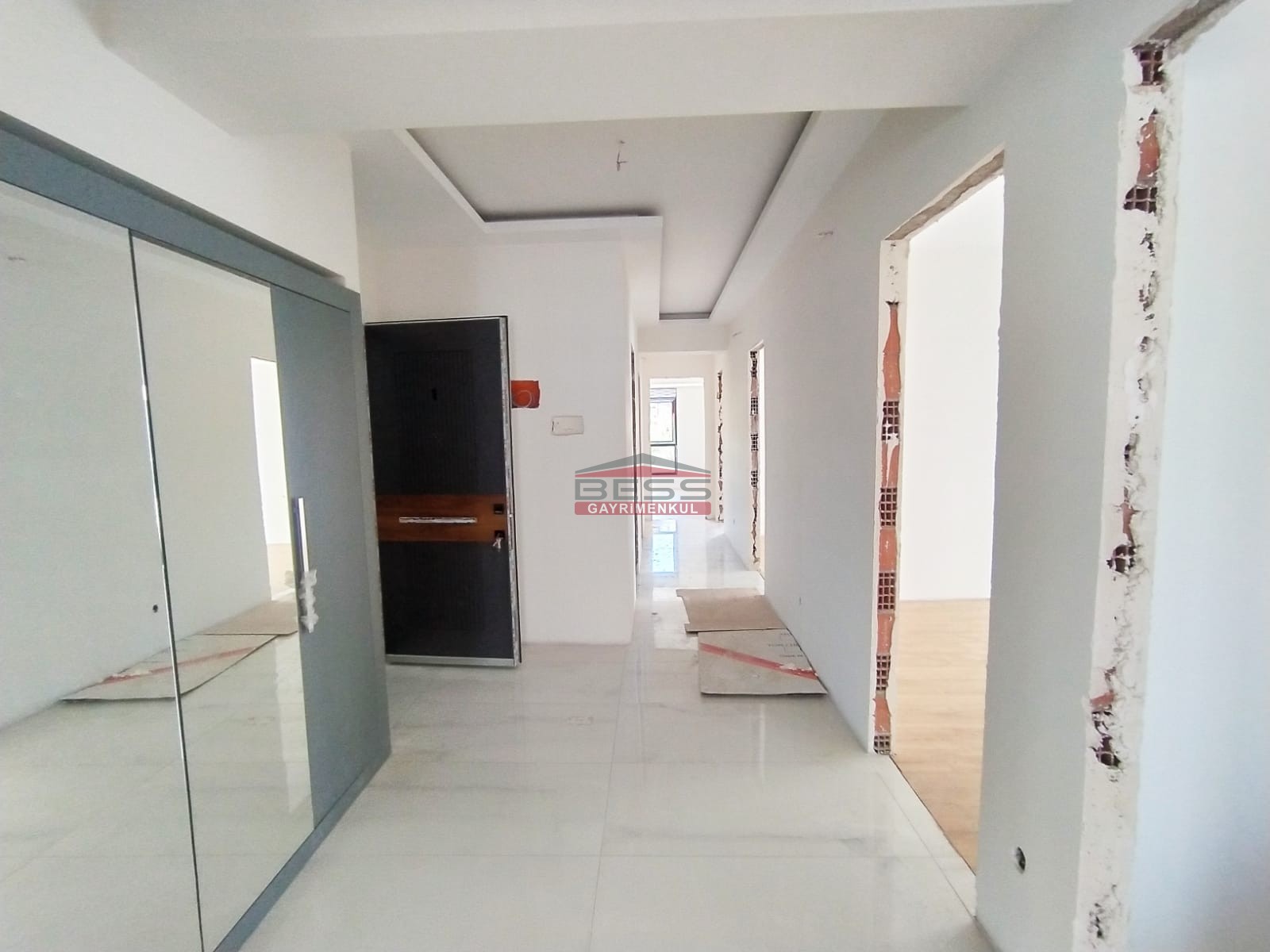 Bess | BESS'DEN BATIKENT'TE SOSYAL TESİSLİ 190M2 4+1 SATILIK LÜKS DAİRE