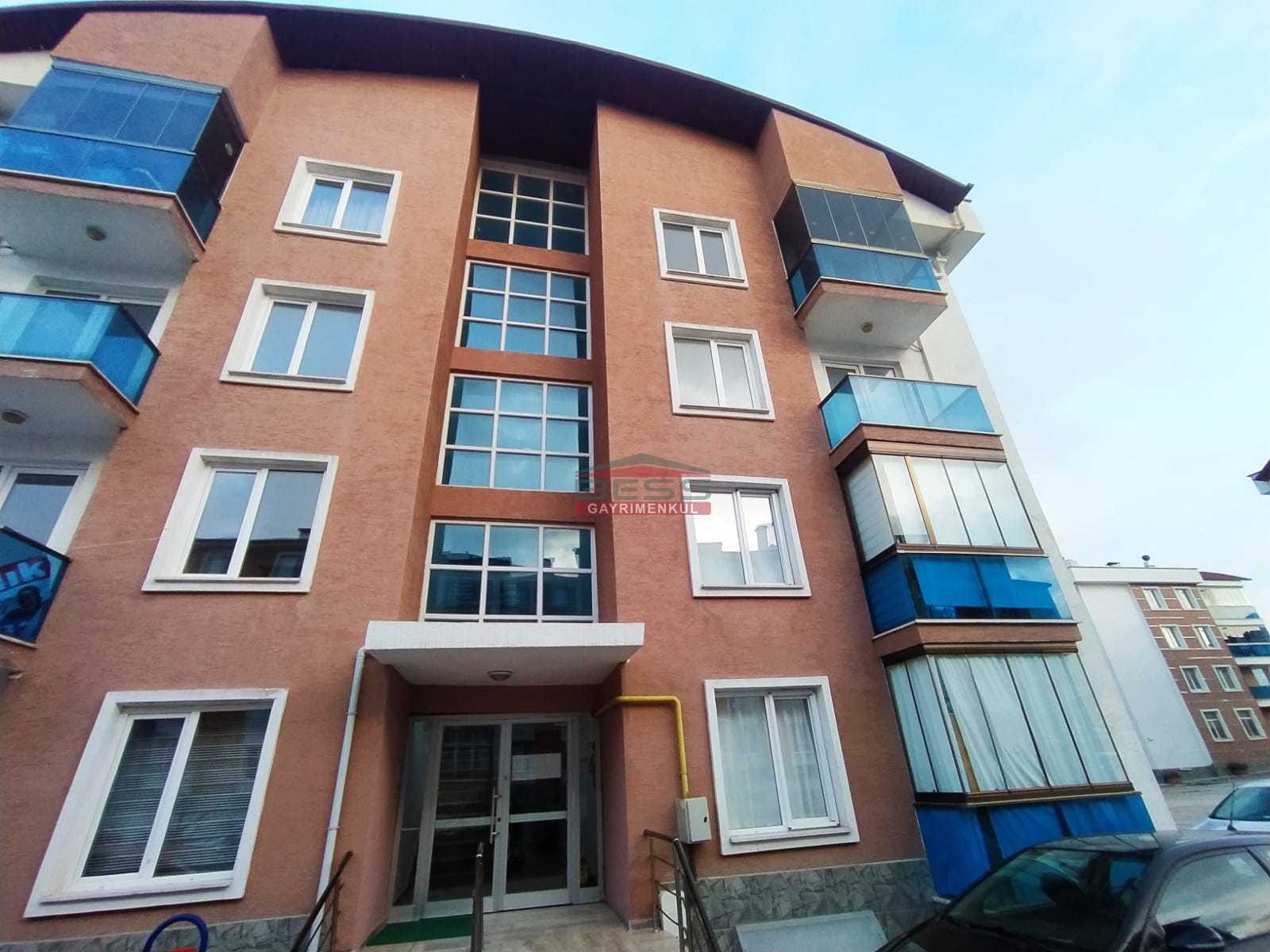 Bess | BESS'DEN VADİŞEHİR MAH. İREMSU KONAKLARINDA SATILIK 3+1 DAİRE