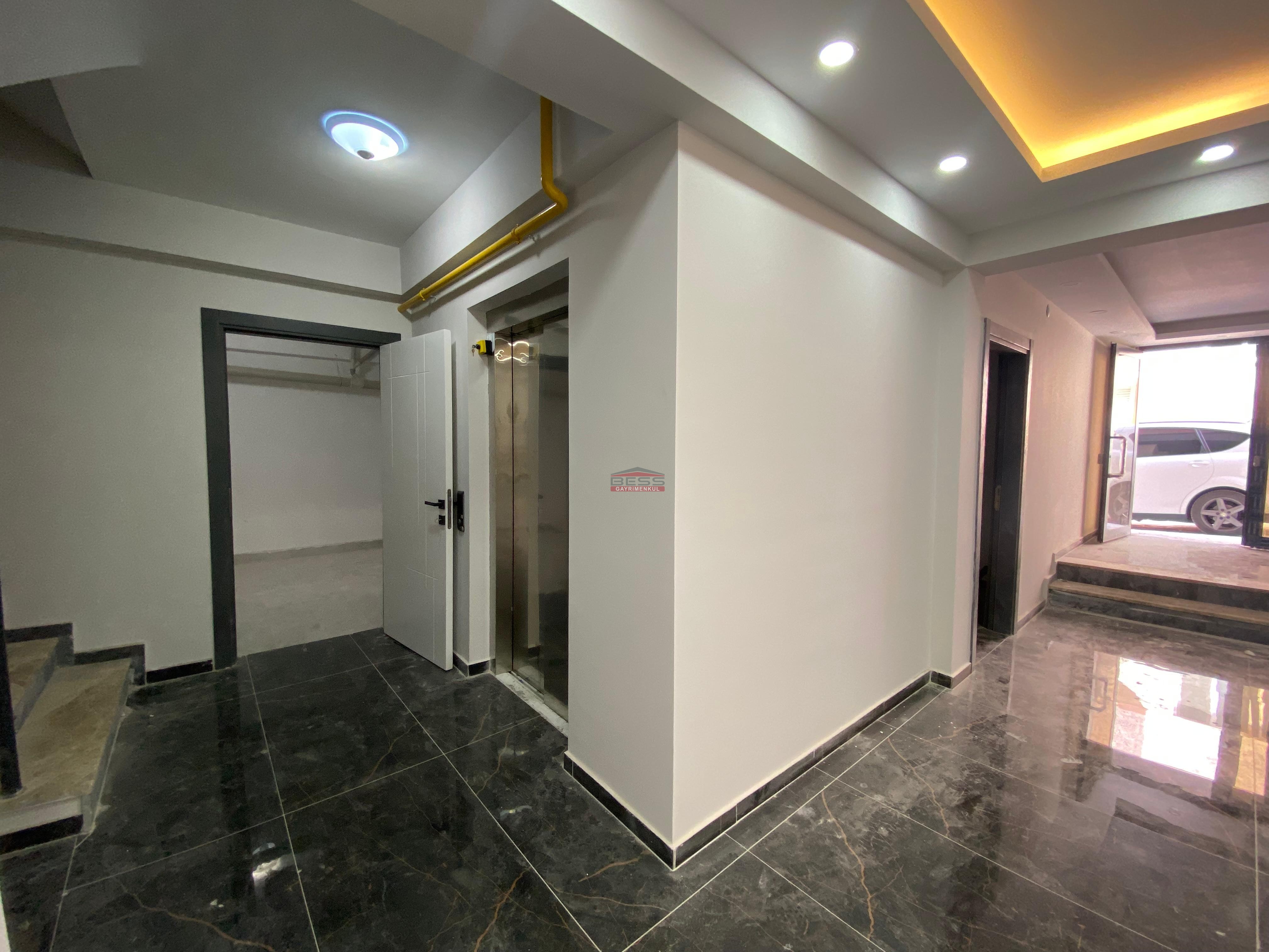 Bess | BESS'DEN BÜYÜKDERE MH.KAPLANLI CAD. 1 PARALELİ SATILIK 1+1 DAİRE