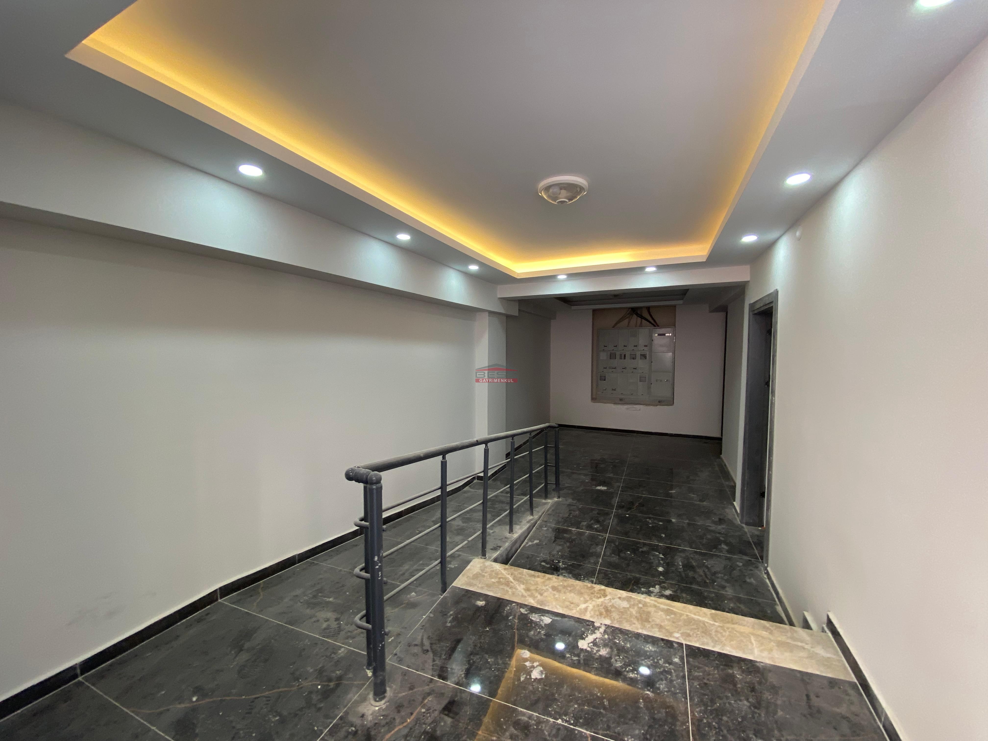 Bess | BESS'DEN BÜYÜKDERE MH.KAPLANLI CAD. 1 PARALELİ SATILIK 1+1 DAİRE