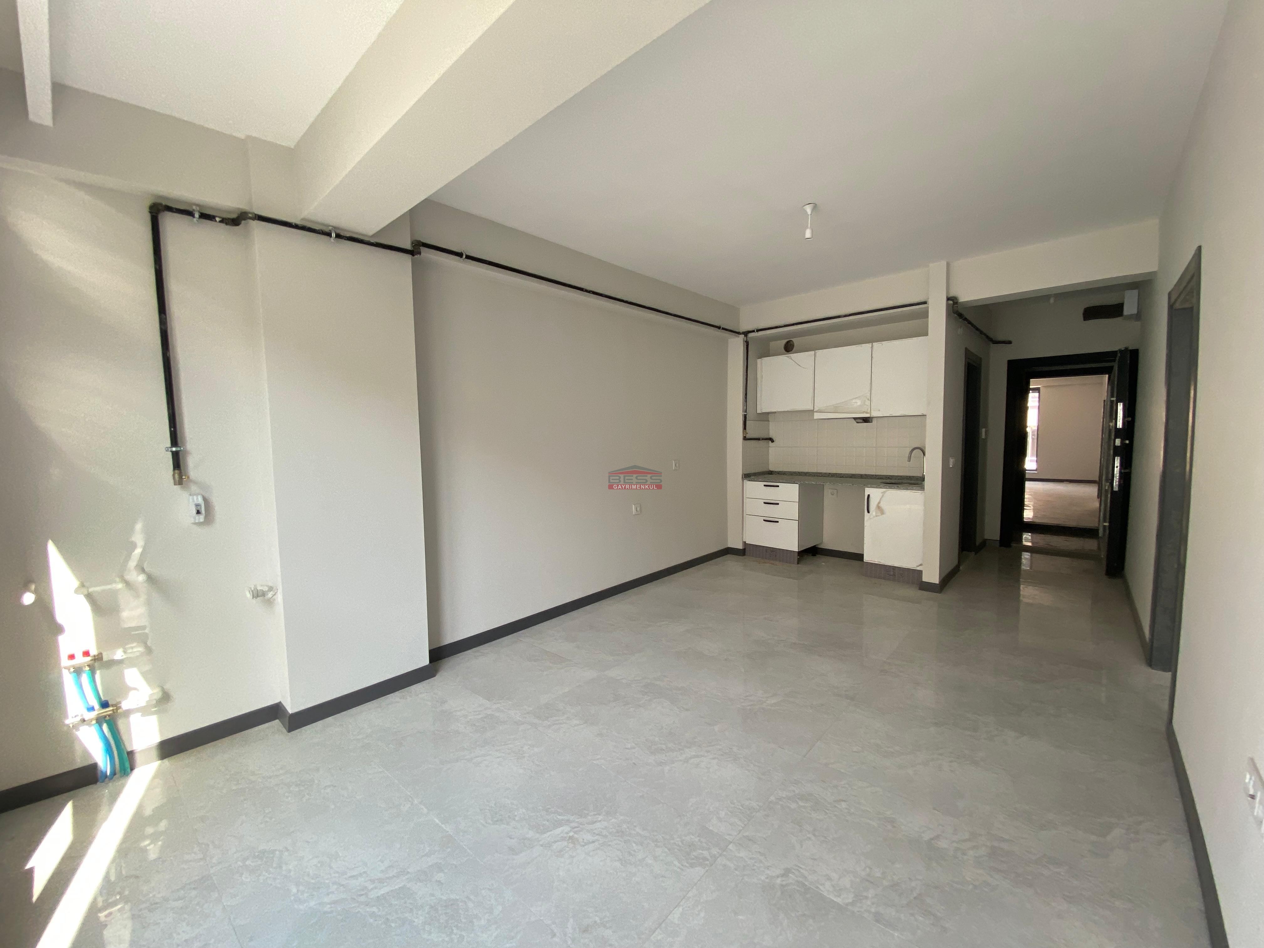 Bess | BESS'DEN BÜYÜKDERE MH.KAPLANLI CAD. 1 PARALELİ SATILIK 1+1 DAİRE