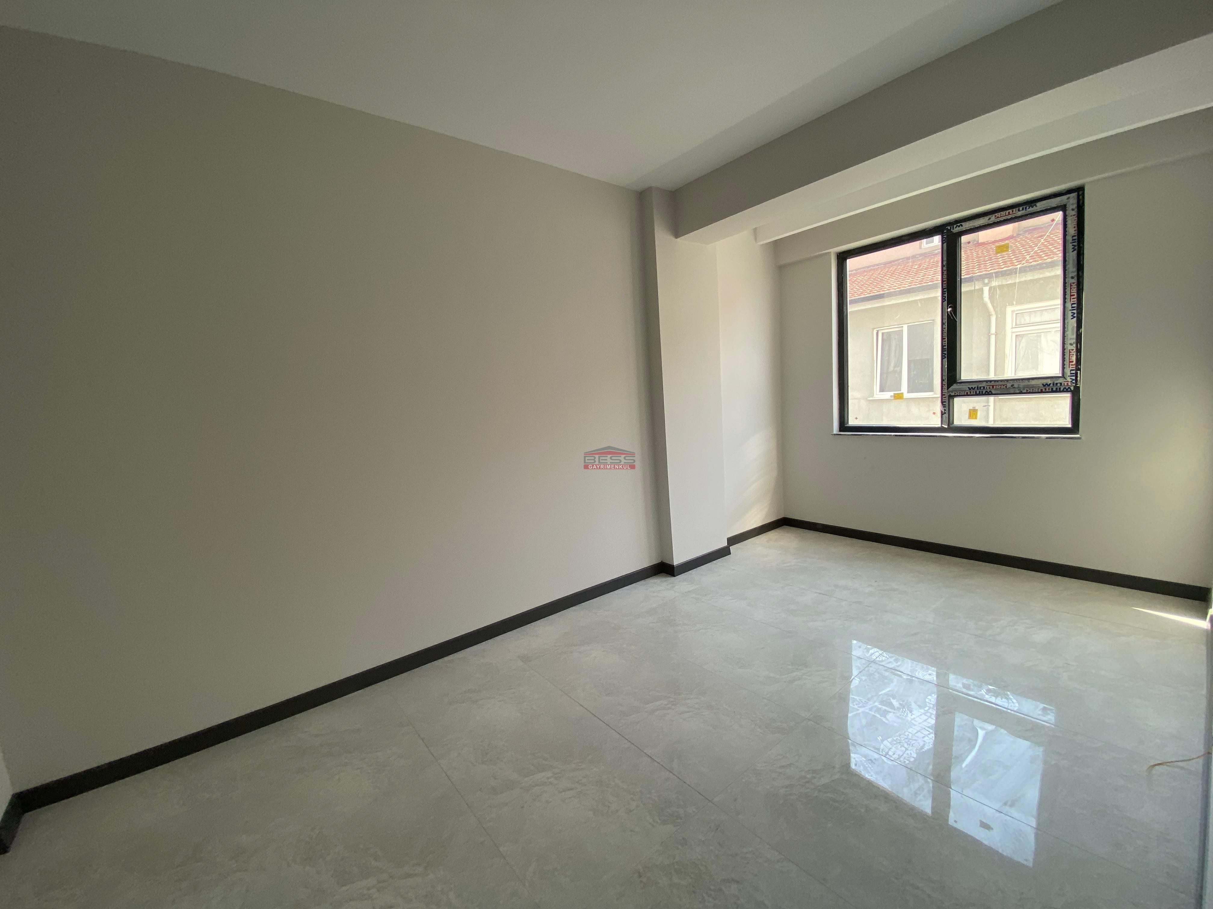 Bess | BESS'DEN BÜYÜKDERE MH.KAPLANLI CAD. 1 PARALELİ SATILIK 1+1 DAİRE