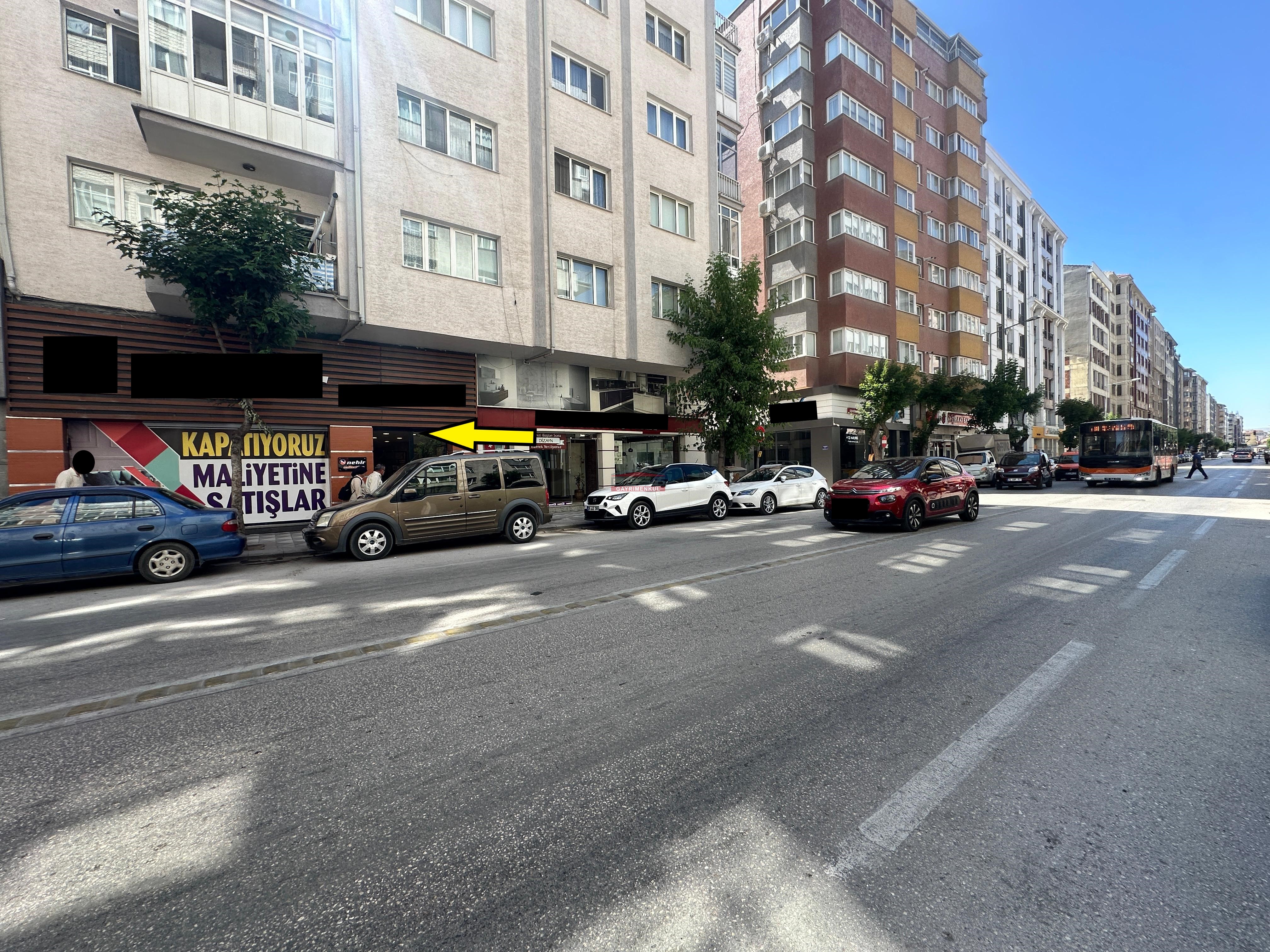 Bess | BESS'DEN YUNUS EMRE CADDESİ ÜZERİ 330M2 SATILIK İŞ YERİ