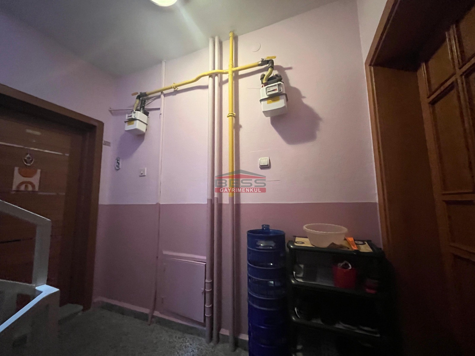 Bess | BESS'DEN VİŞNELİK MAHALLESİ'NDE BULVAR YAKINI KİRALIK 3+1 DAİRE