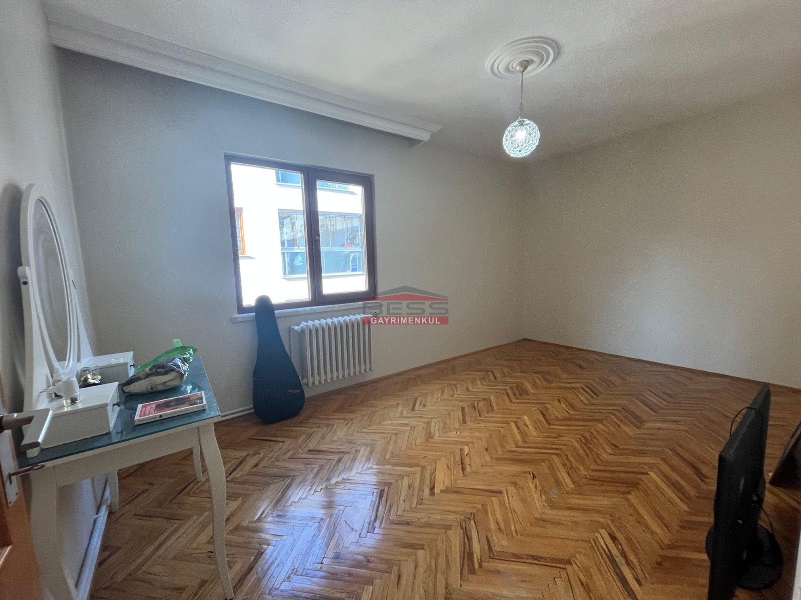 Bess | BESS'DEN VİŞNELİK MAHALLESİ'NDE BULVAR YAKINI KİRALIK 3+1 DAİRE