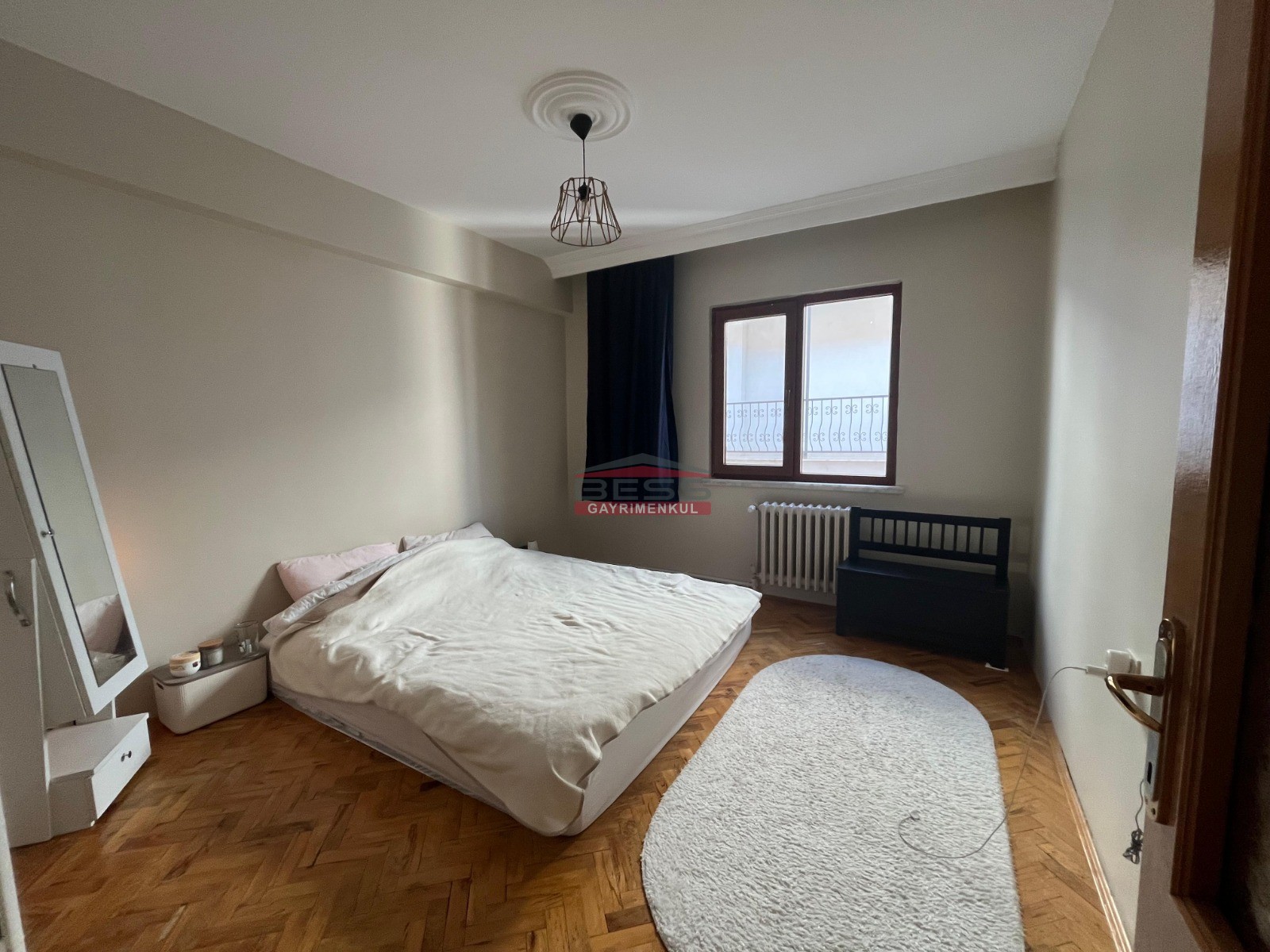 Bess | BESS'DEN VİŞNELİK MAHALLESİ'NDE BULVAR YAKINI KİRALIK 3+1 DAİRE