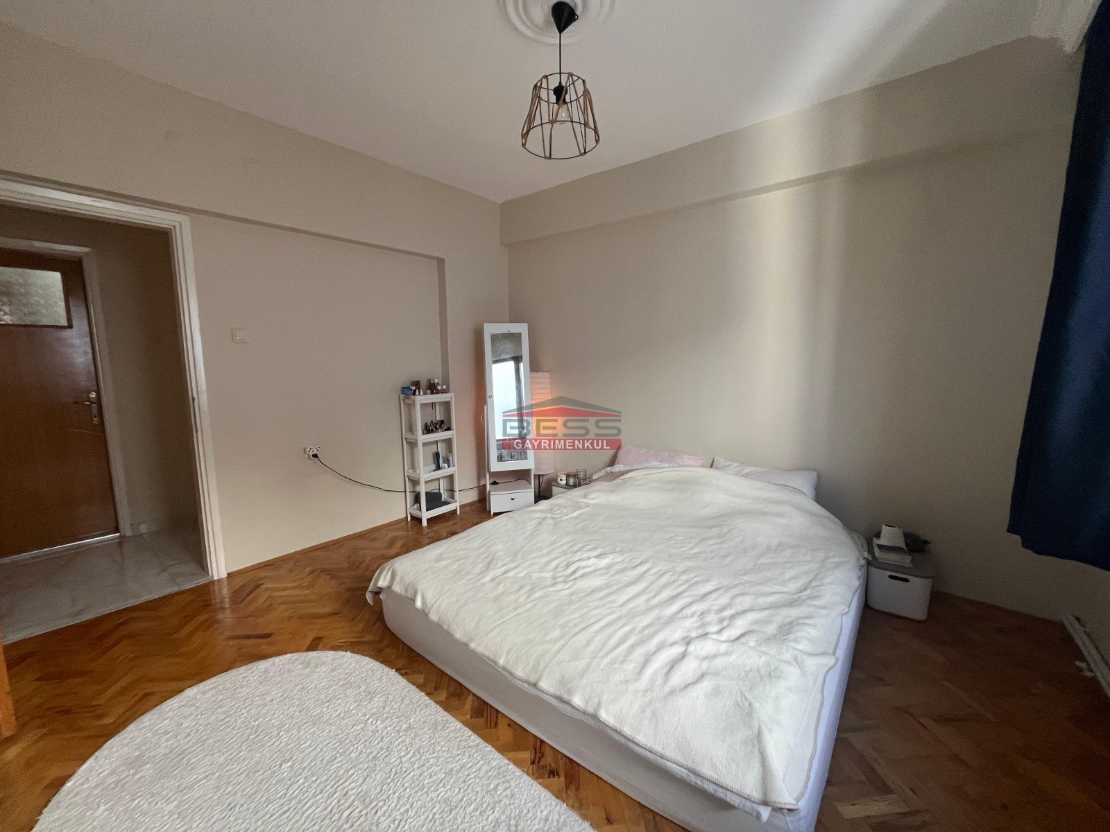 Bess | BESS'DEN VİŞNELİK MAHALLESİ'NDE BULVAR YAKINI KİRALIK 3+1 DAİRE