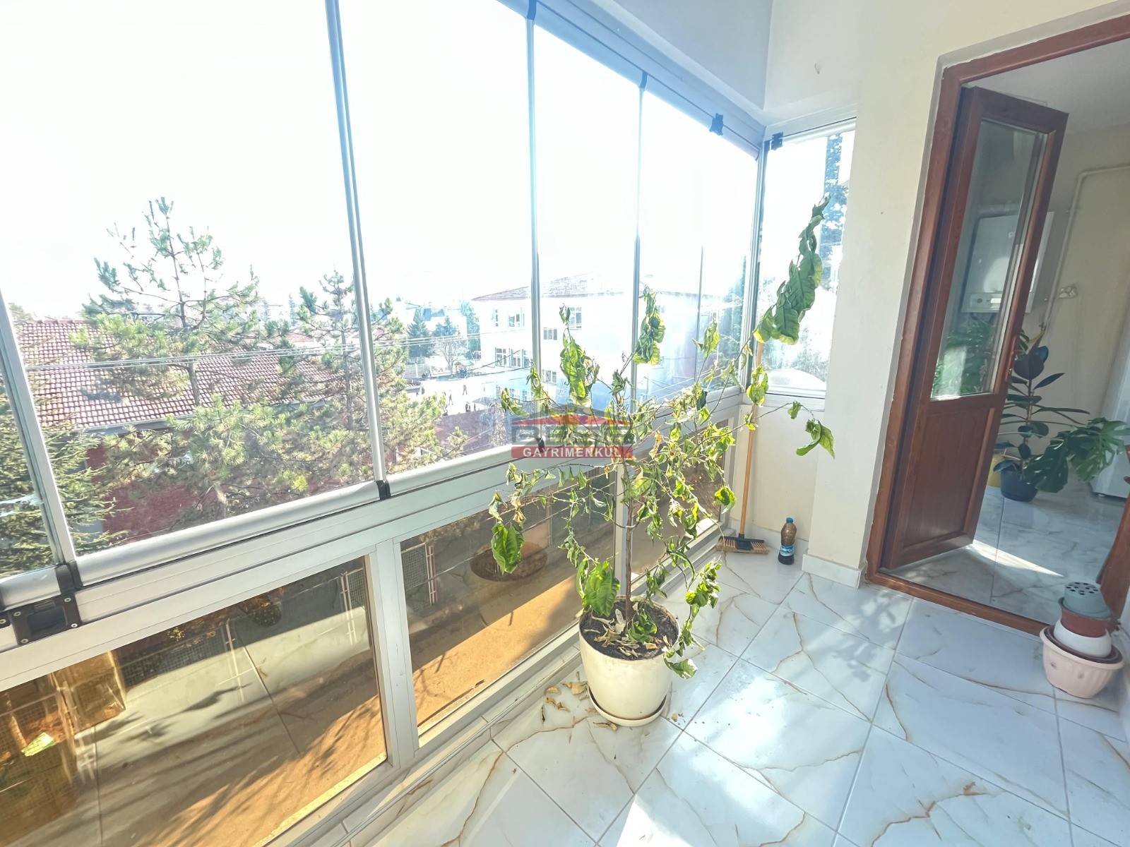 Bess | BESS'DEN VİŞNELİK MAHALLESİ'NDE BULVAR YAKINI KİRALIK 3+1 DAİRE