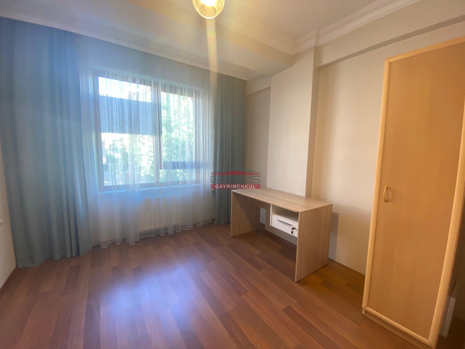 Bess | BESS'DEN BÜYÜKDERE MH. ATATÜRK BULVARI CEPHELİ SATILIK 2+1 DAİRE