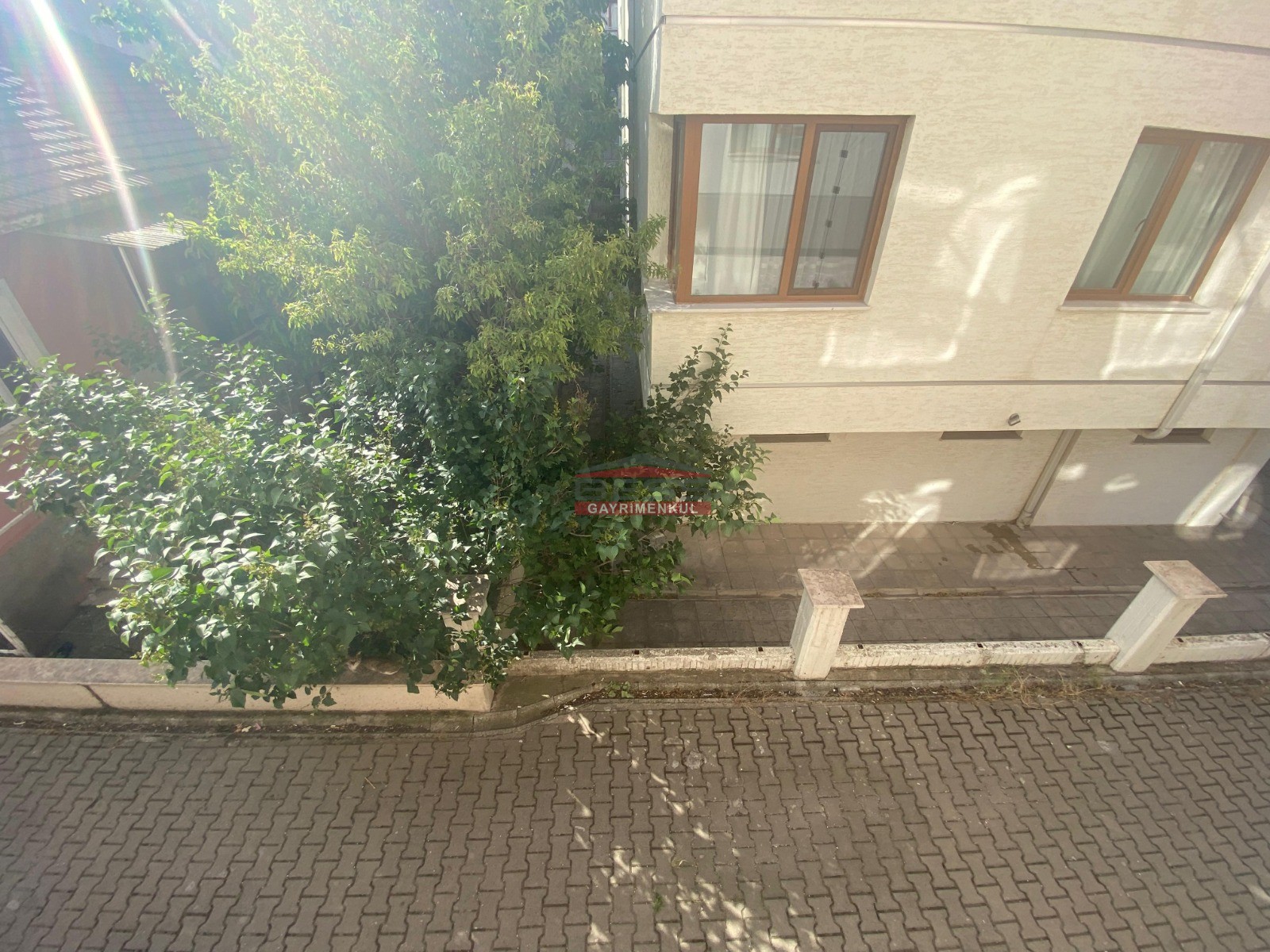 Bess | BESS'DEN BÜYÜKDERE MH. ATATÜRK BULVARI CEPHELİ SATILIK 2+1 DAİRE