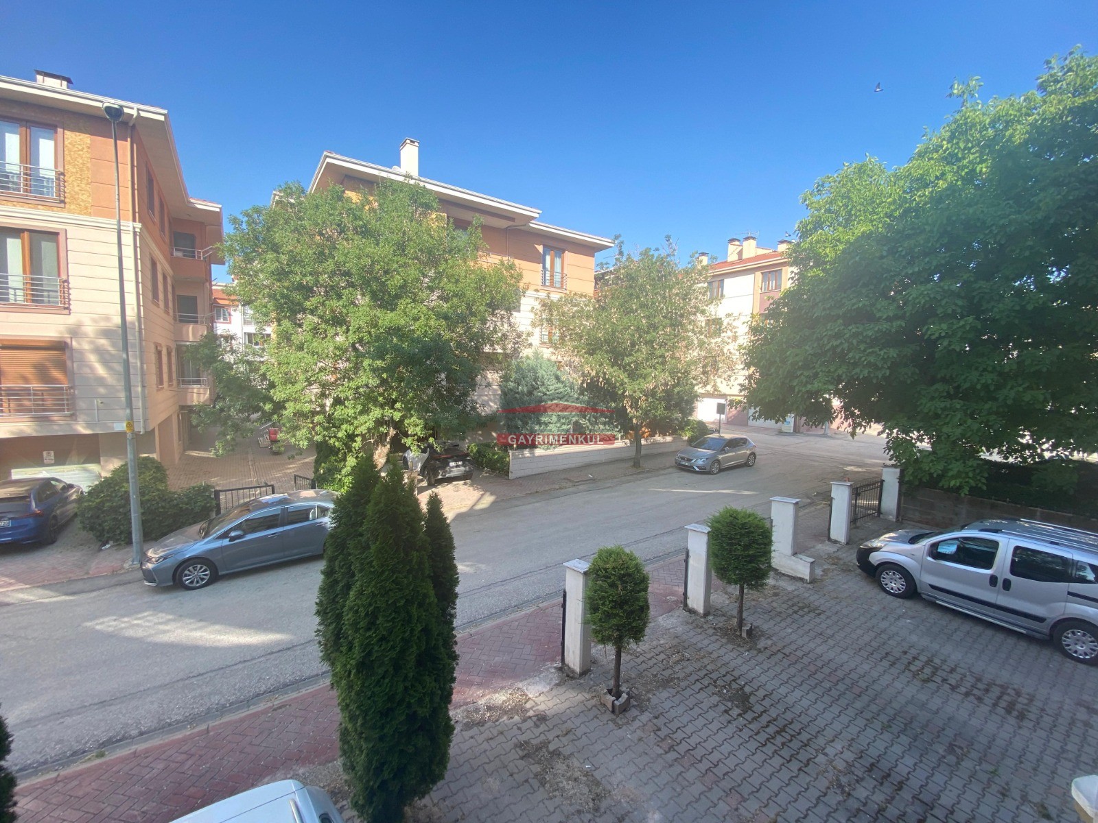 Bess | BESS'DEN BÜYÜKDERE MH. ATATÜRK BULVARI CEPHELİ SATILIK 2+1 DAİRE