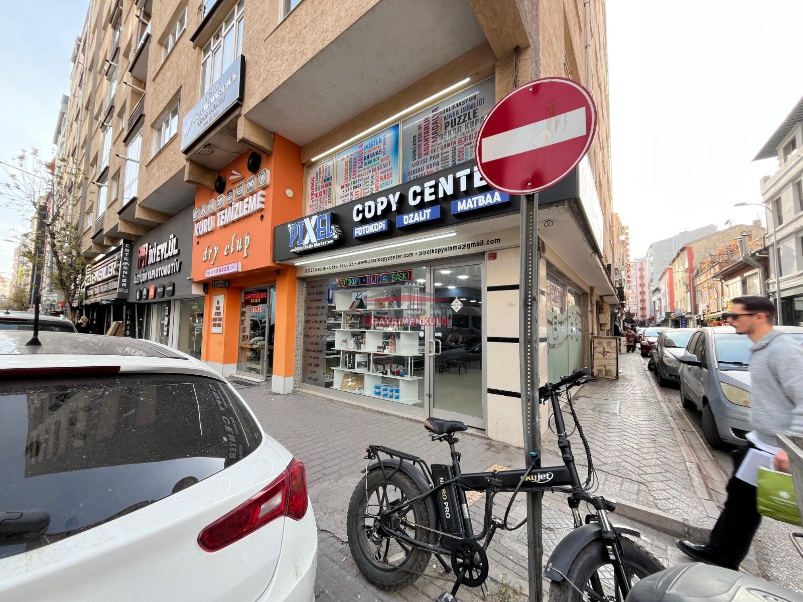 Bess | BESS'DEN CENGİZ TOPEL CADDESİ ÜZERİ DEVREN KİRALIK İŞ YERİ