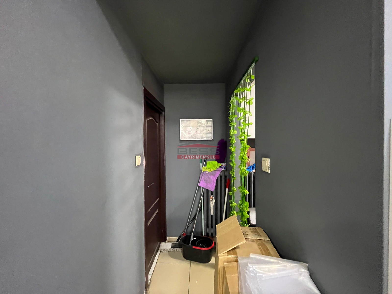 Bess | BESS'DEN CENGİZ TOPEL CADDESİ ÜZERİ DEVREN KİRALIK İŞ YERİ