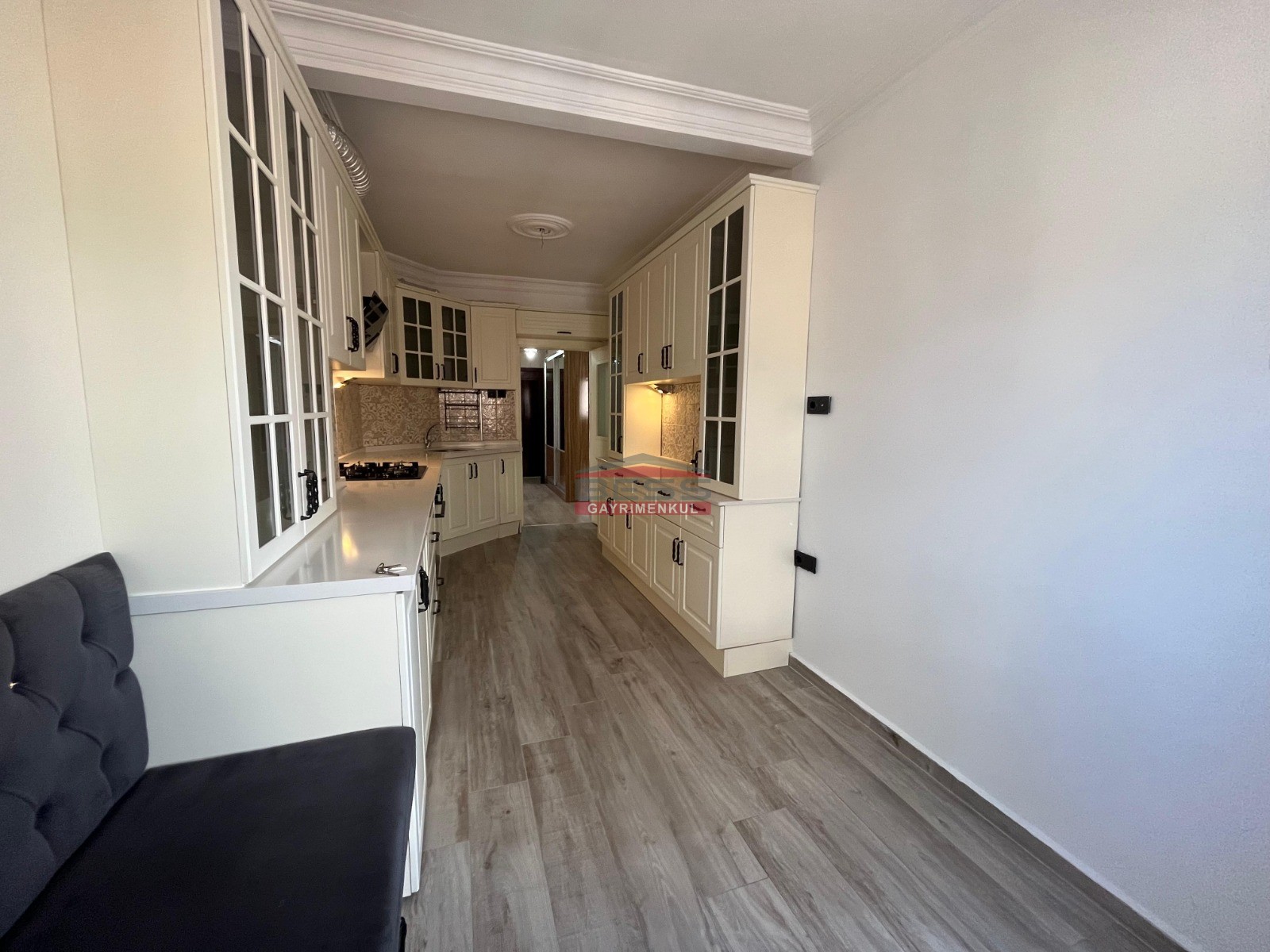 Bess | BESS'DEN AKARBAŞI MAH. ATATÜRK BULVARI ÜZERİ SATILIK 3+1 DAİRE