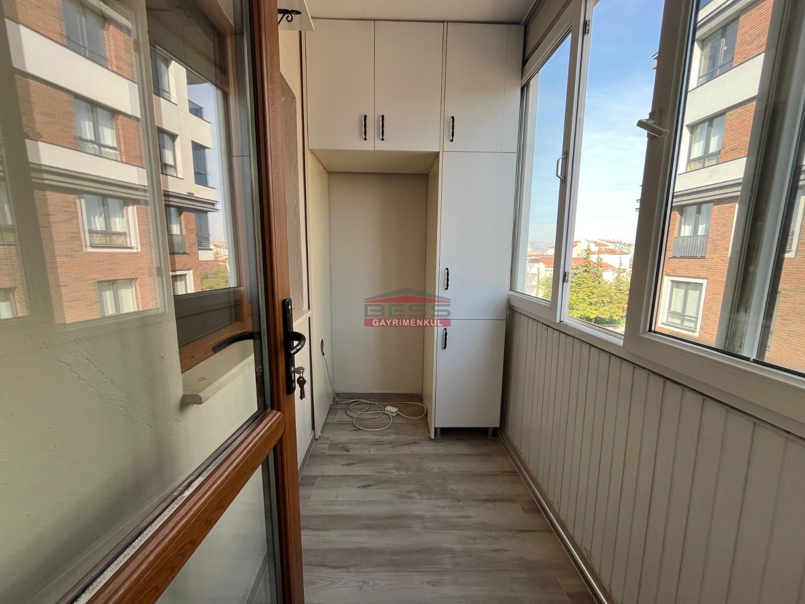 Bess | BESS'DEN AKARBAŞI MAH. ATATÜRK BULVARI ÜZERİ SATILIK 3+1 DAİRE