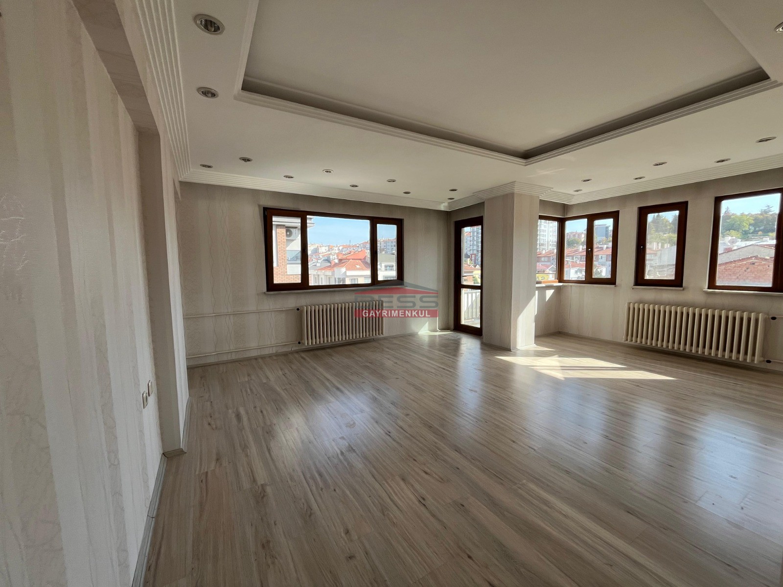 Bess | BESS'DEN AKARBAŞI MAH. ATATÜRK BULVARI ÜZERİ SATILIK 3+1 DAİRE