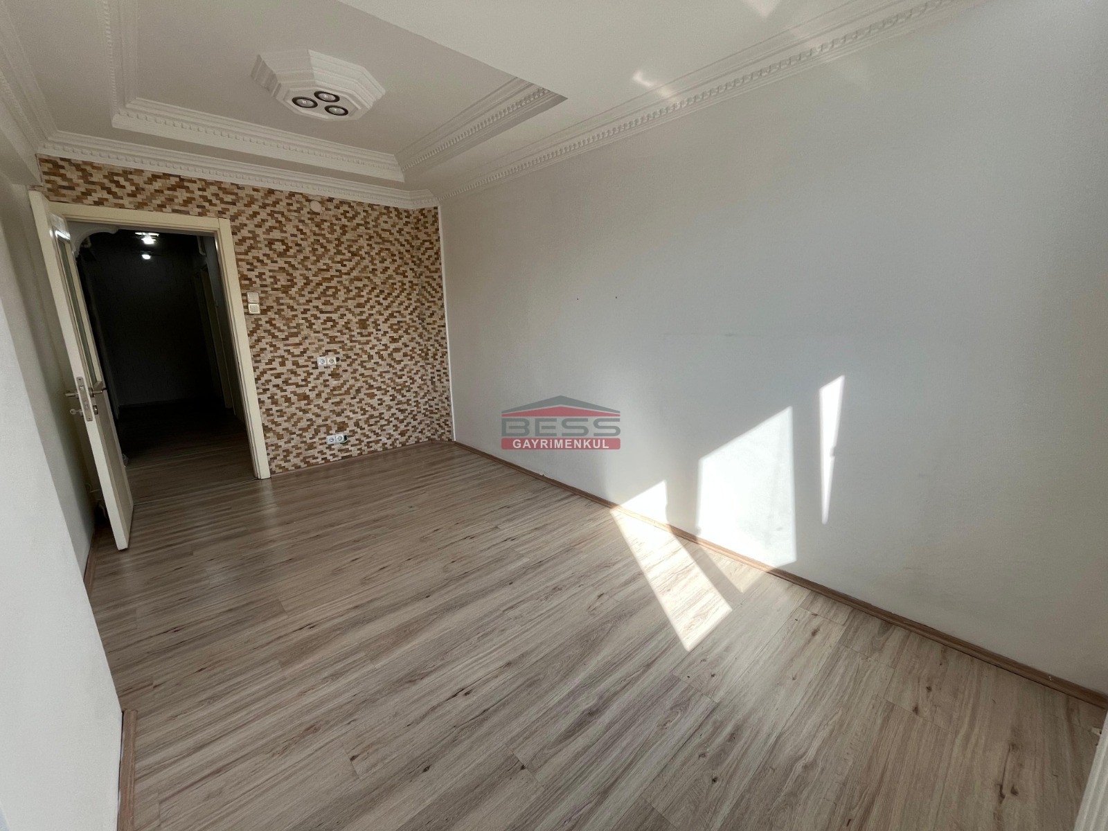 Bess | BESS'DEN AKARBAŞI MAH. ATATÜRK BULVARI ÜZERİ SATILIK 3+1 DAİRE