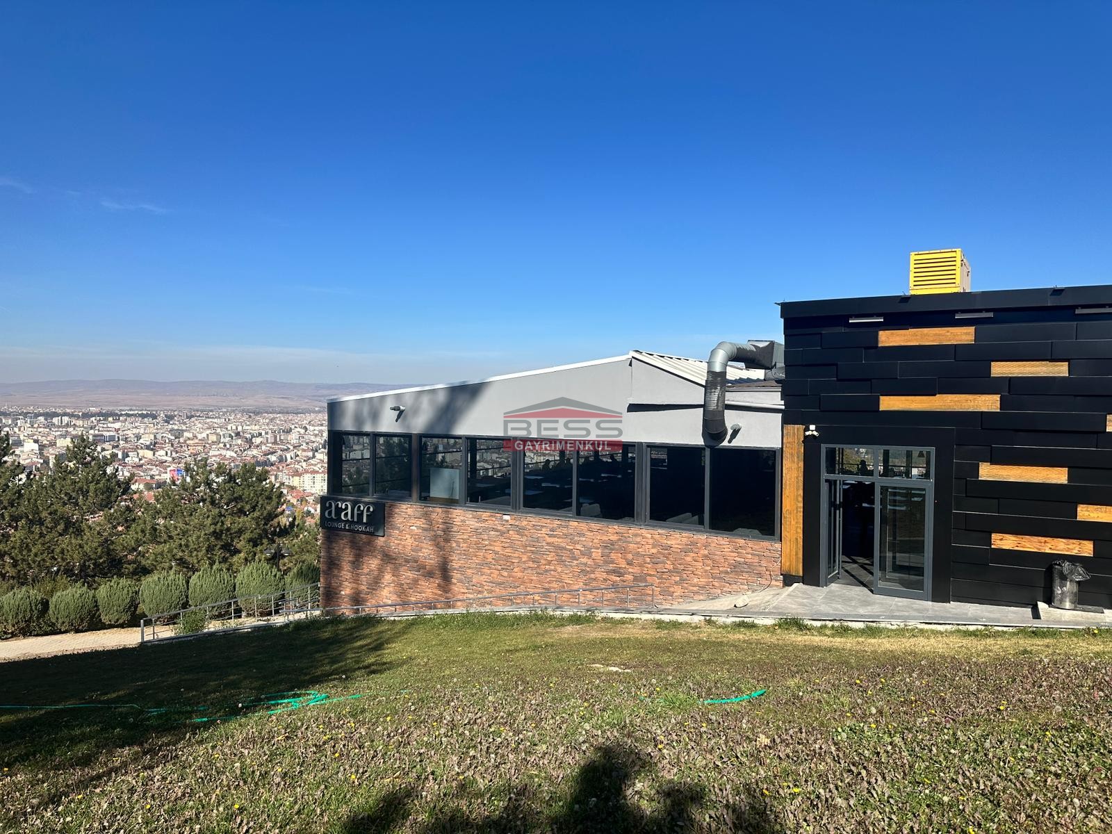 Bess | BESS'DEN PANORAMİK ŞEHİR MANZARALI SATILIK 1400M2 İŞ YERİ