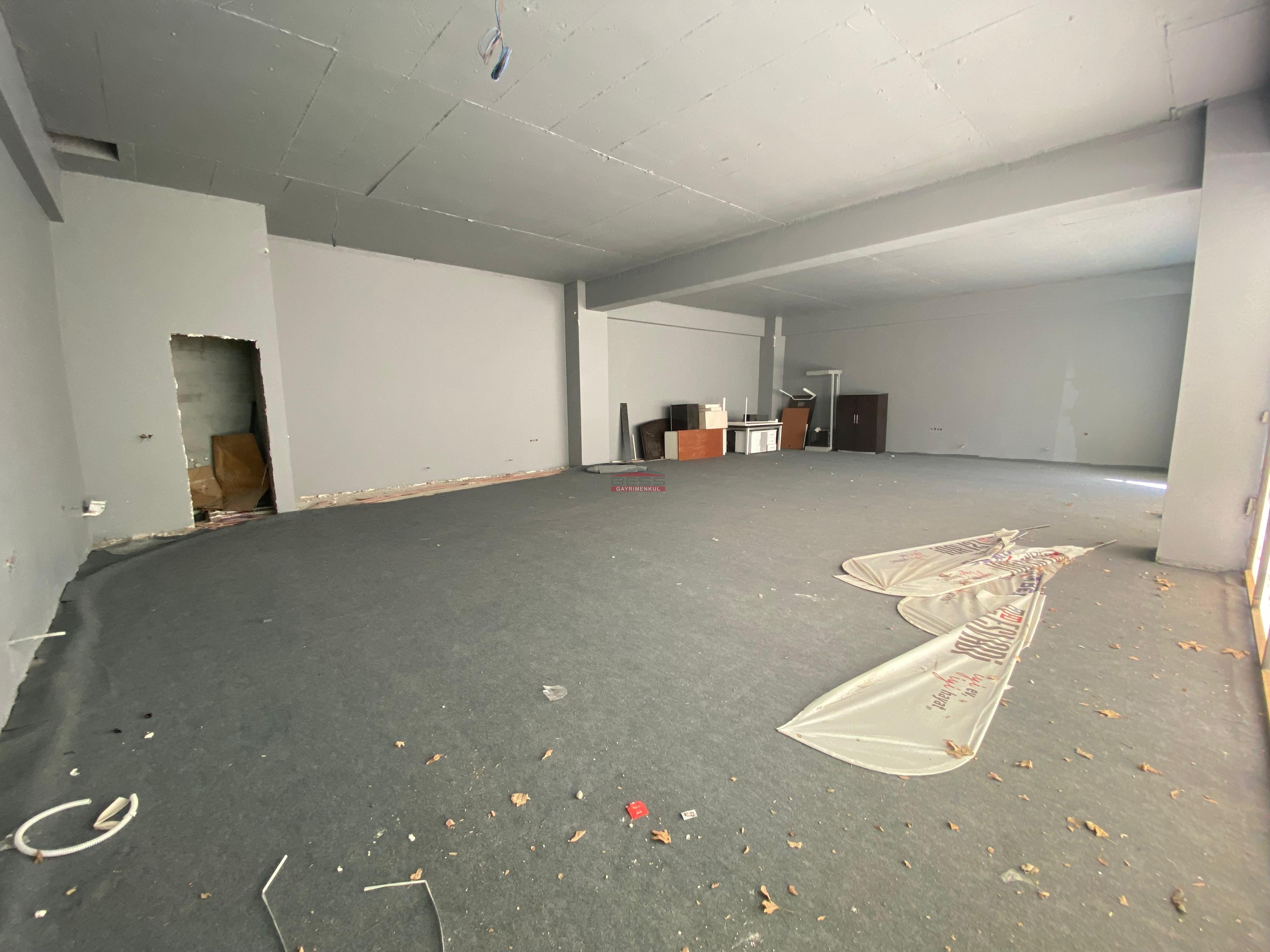 Bess | BESS'DEN VADİŞEHİR MAH. NEVRUZ CADDESİ ÜZERİNDE SATILIK İŞ YERİ