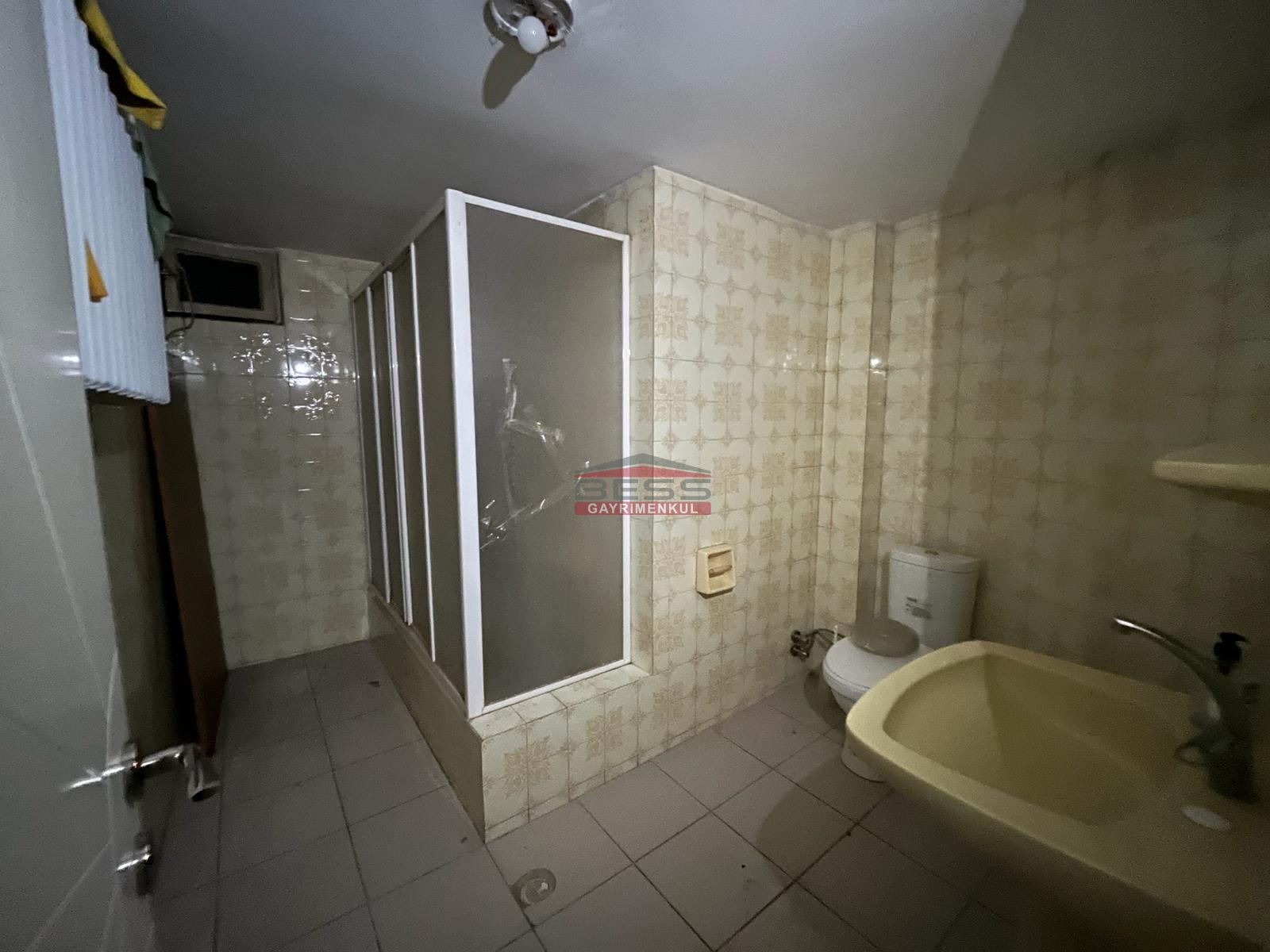 Bess | BESS'DEN ARİFİYE MH. SÜLEYMAN ÇAKIR CAD. ÜZERİ KİRALIK 4+1 DAİRE