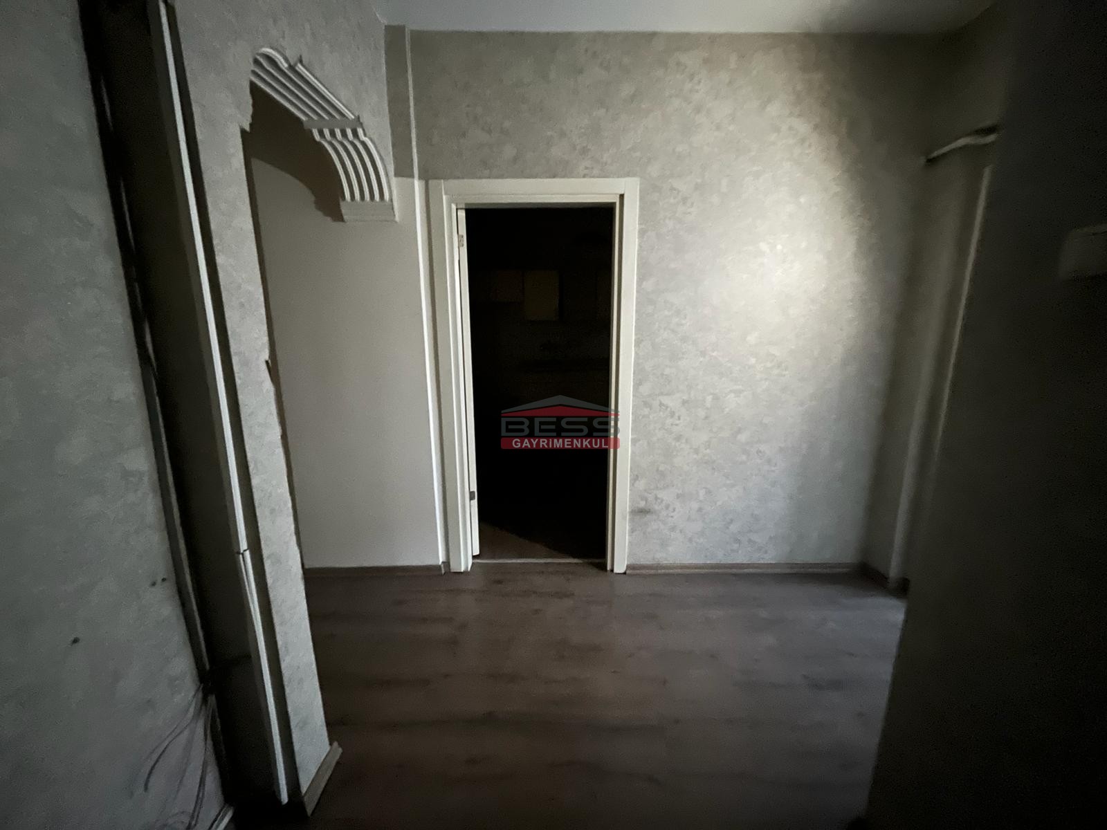 Bess | BESS'DEN ARİFİYE MH. SÜLEYMAN ÇAKIR CAD. ÜZERİ KİRALIK 4+1 DAİRE