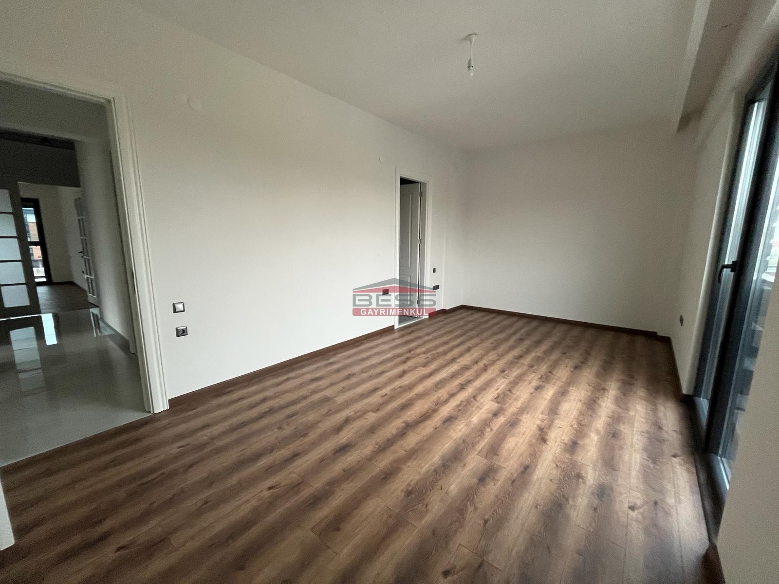 Bess | BESS'DEN VADİŞEHİR MAH.ESVADİ KONUTLARI'NDA SATILIK 3+1 DAİRE