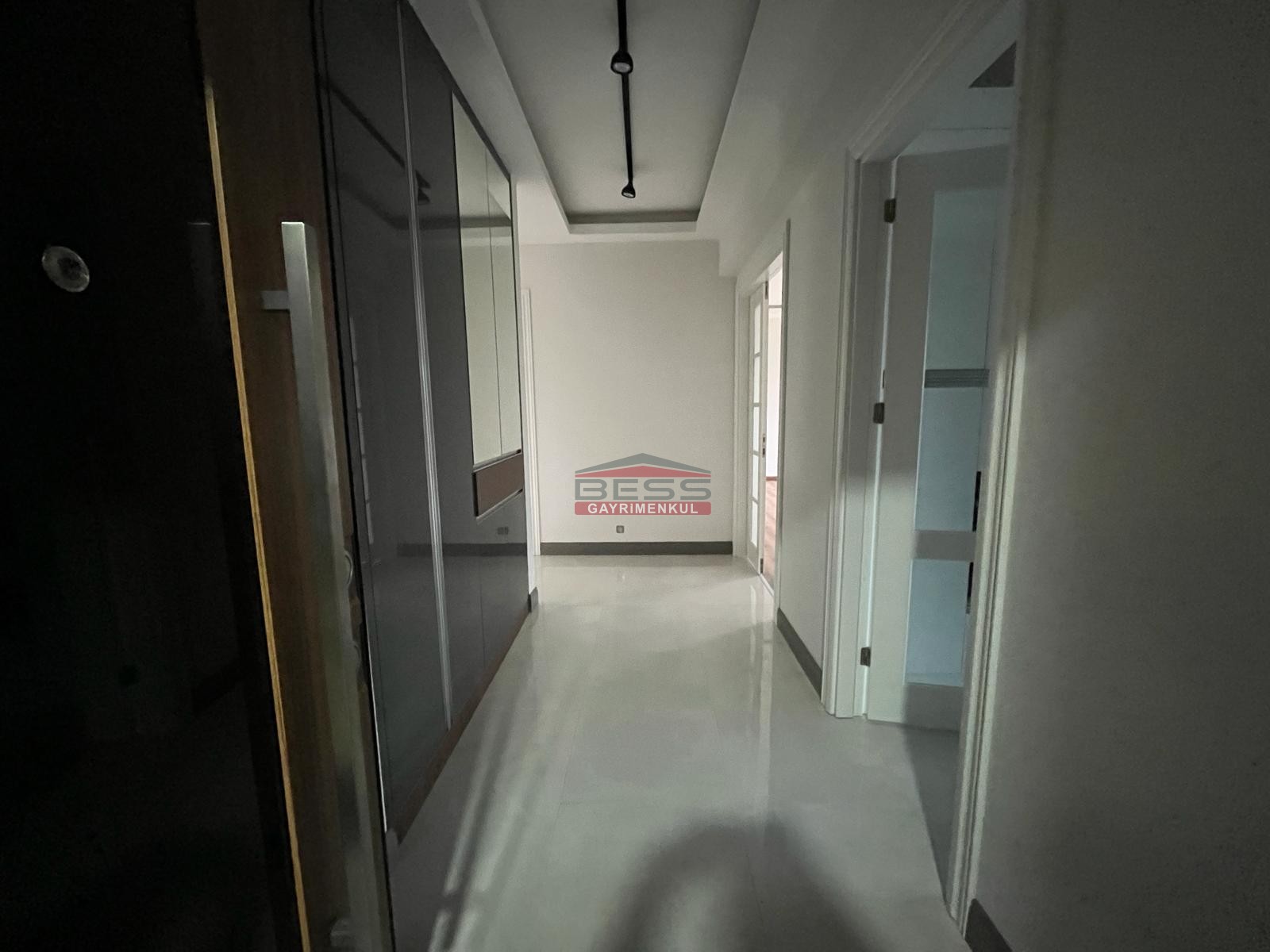 Bess | BESS'DEN VADİŞEHİR MAH.ESVADİ KONUTLARI'NDA SATILIK 3+1 DAİRE