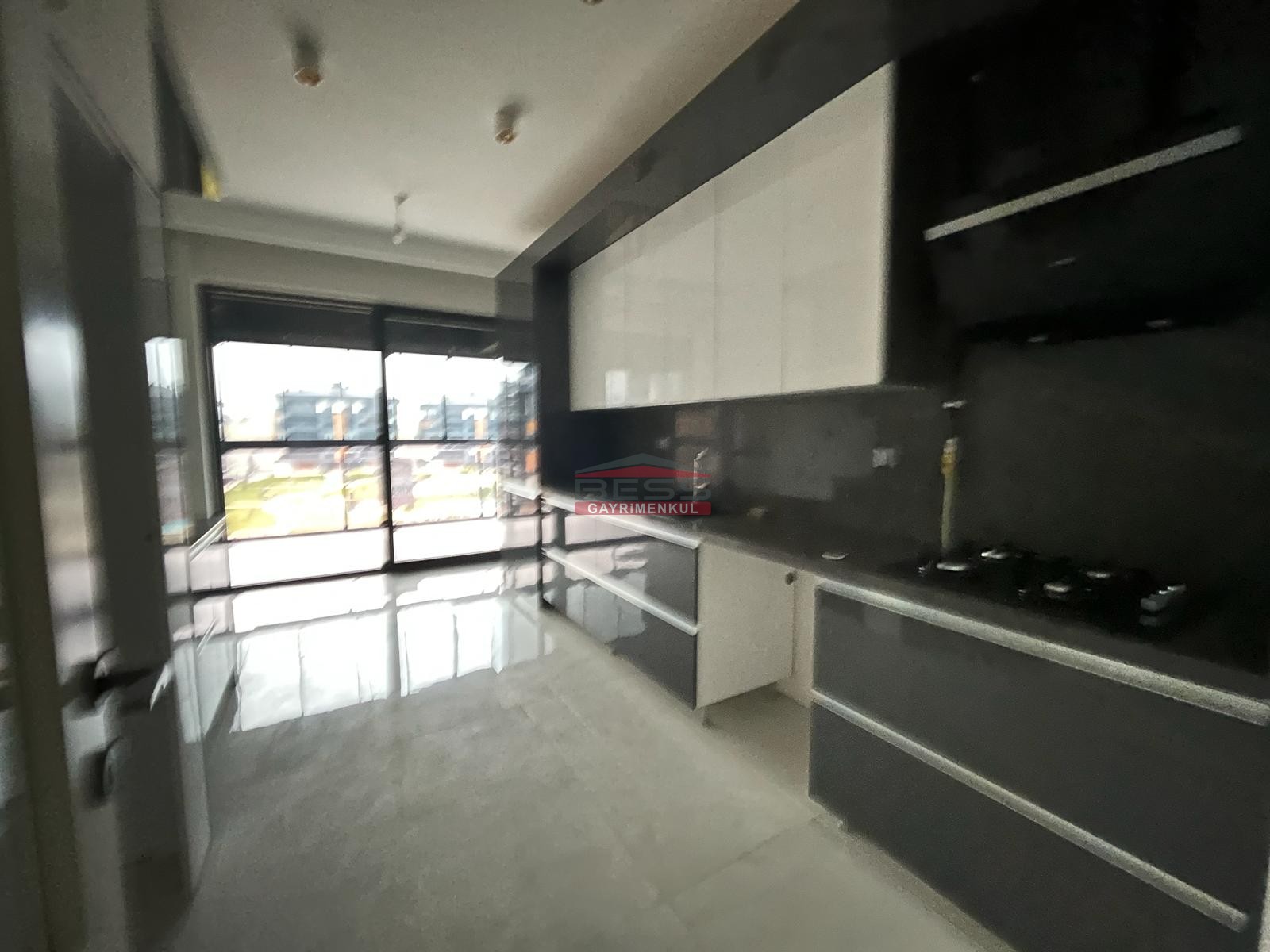 Bess | BESS'DEN VADİŞEHİR MAH.ESVADİ KONUTLARI'NDA SATILIK 3+1 DAİRE