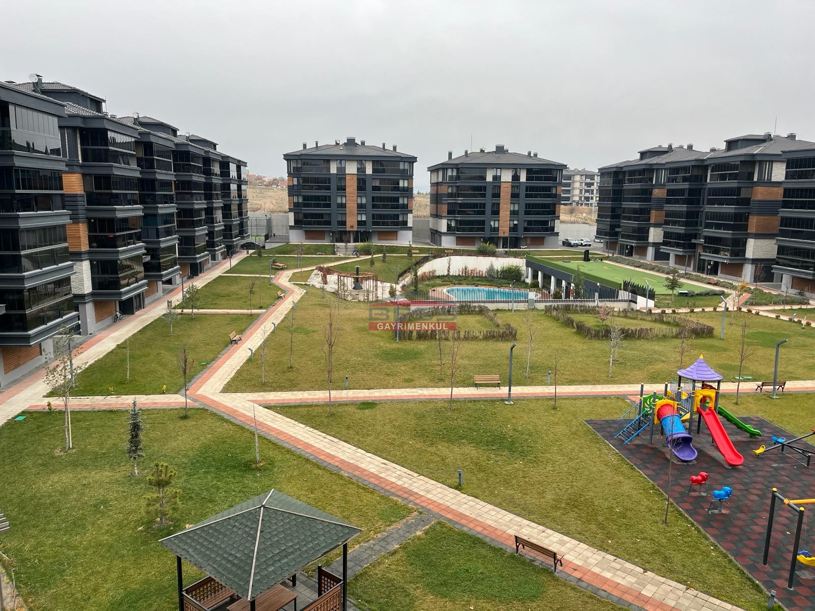 Bess | BESS'DEN VADİŞEHİR MAH.ESVADİ KONUTLARI'NDA SATILIK 3+1 DAİRE