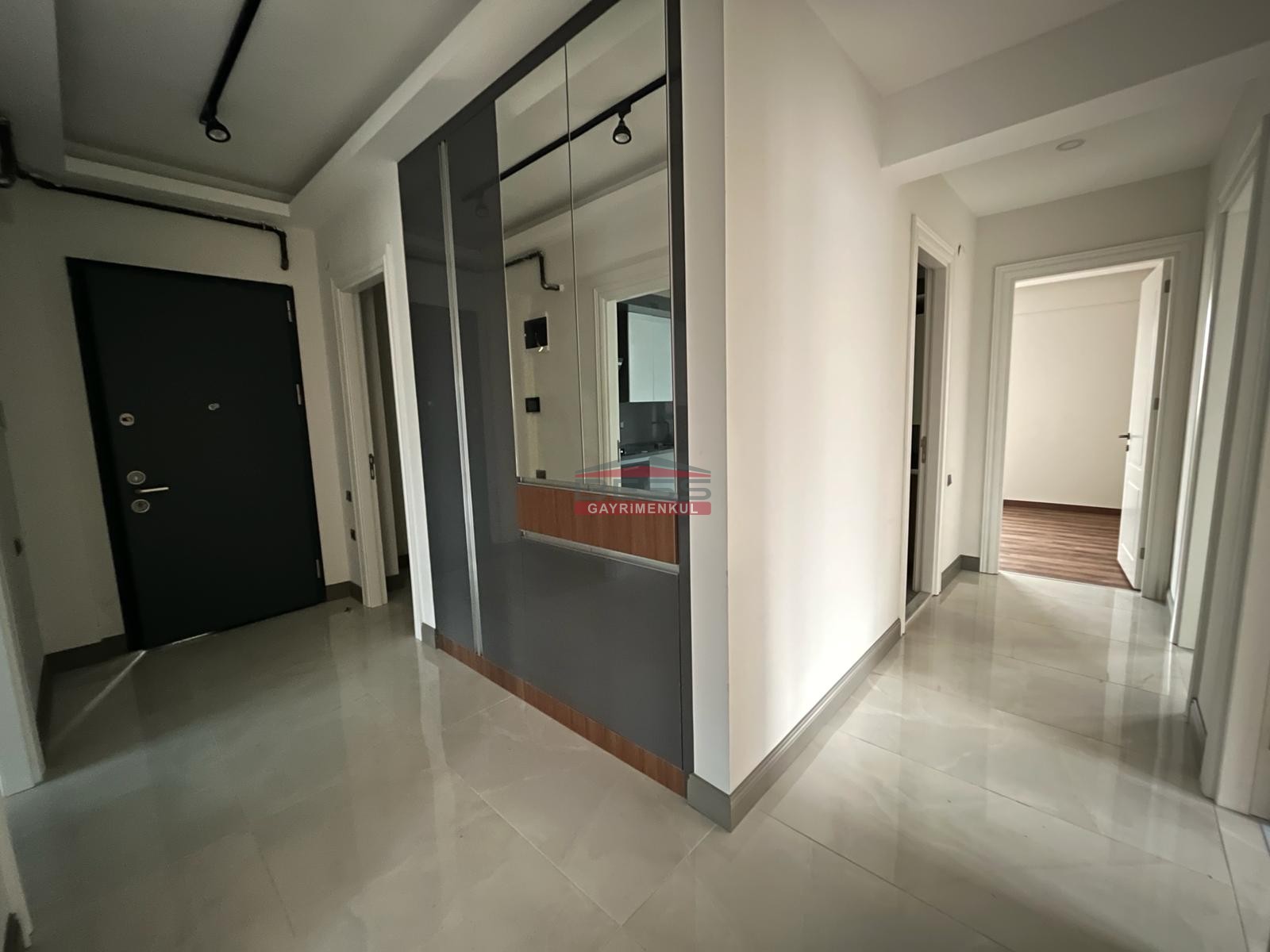 Bess | BESS'DEN VADİŞEHİR MAH.ESVADİ KONUTLARI'NDA SATILIK 3+1 DAİRE