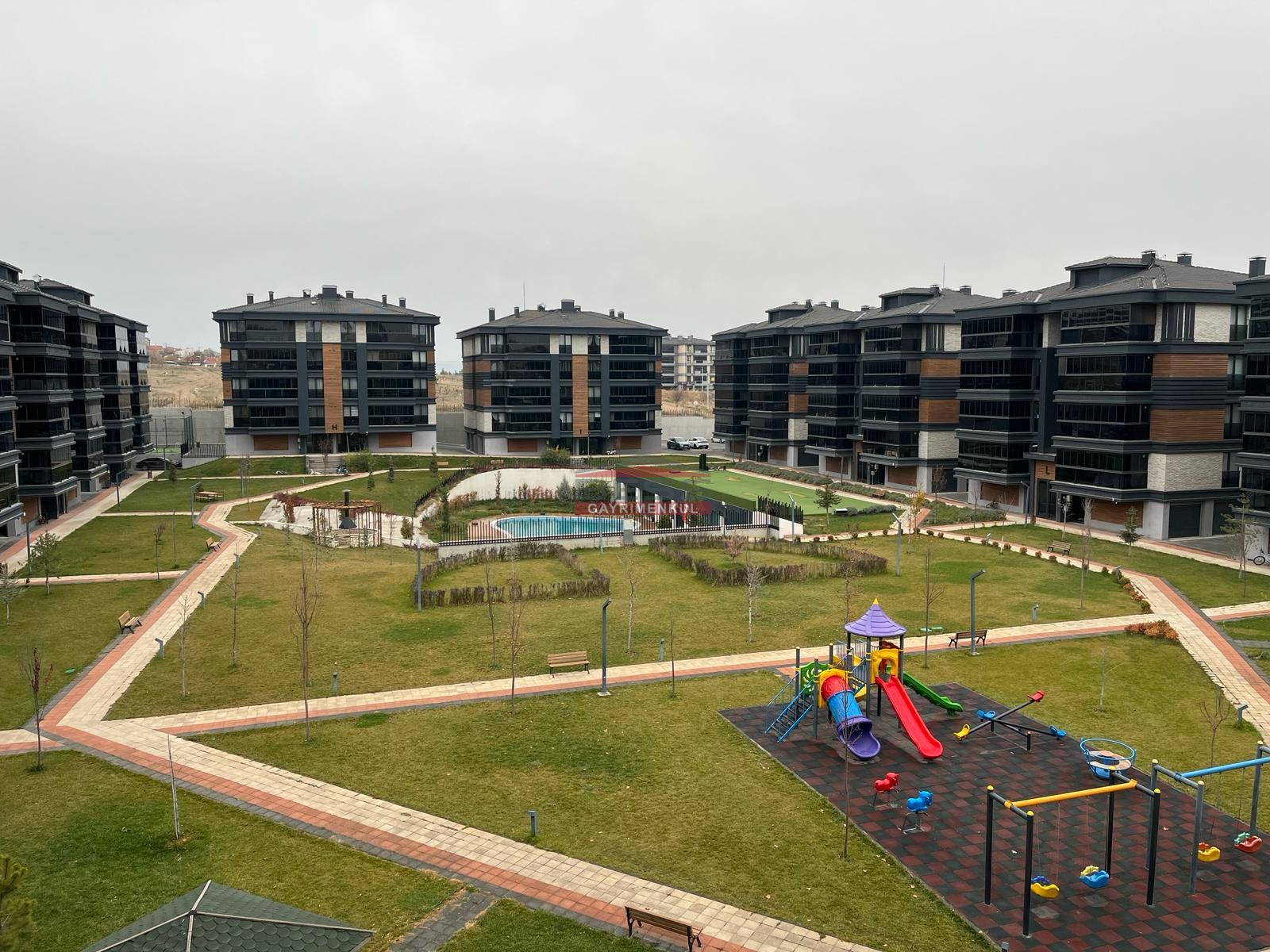 Bess | BESS'DEN VADİŞEHİR MAH.ESVADİ KONUTLARI'NDA SATILIK 3+1 DAİRE