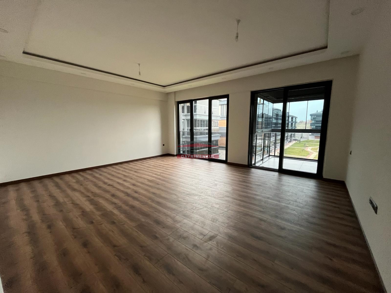 Bess | BESS'DEN VADİŞEHİR MAH.ESVADİ KONUTLARI'NDA SATILIK 3+1 DAİRE