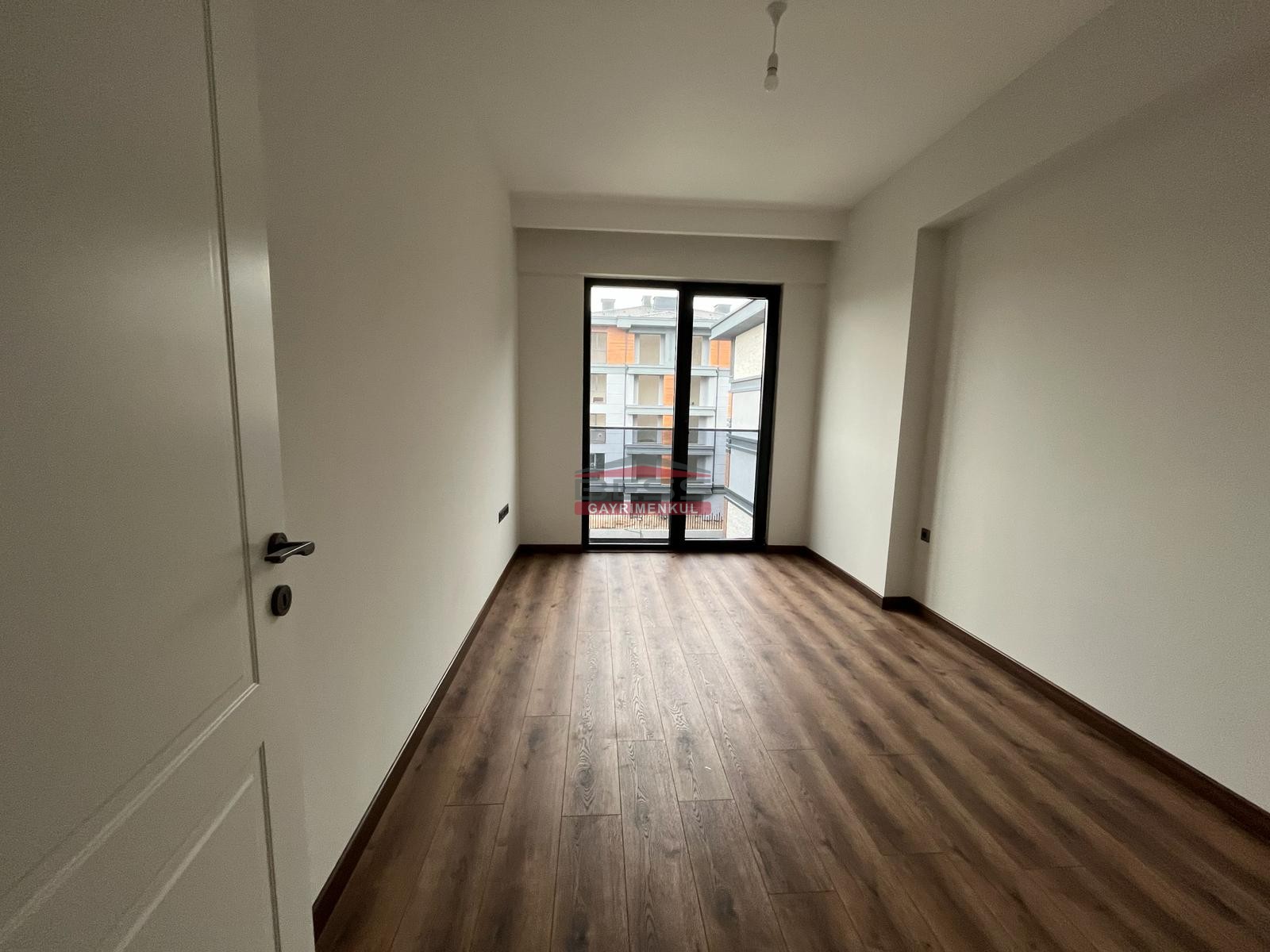 Bess | BESS'DEN VADİŞEHİR MAH.ESVADİ KONUTLARI'NDA SATILIK 3+1 DAİRE