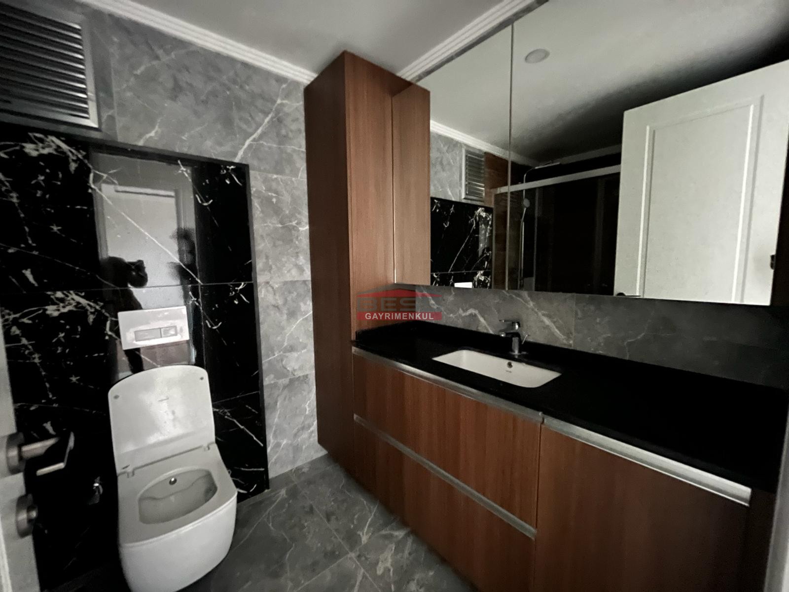 Bess | BESS'DEN VADİŞEHİR MAH.ESVADİ KONUTLARI'NDA SATILIK 3+1 DAİRE