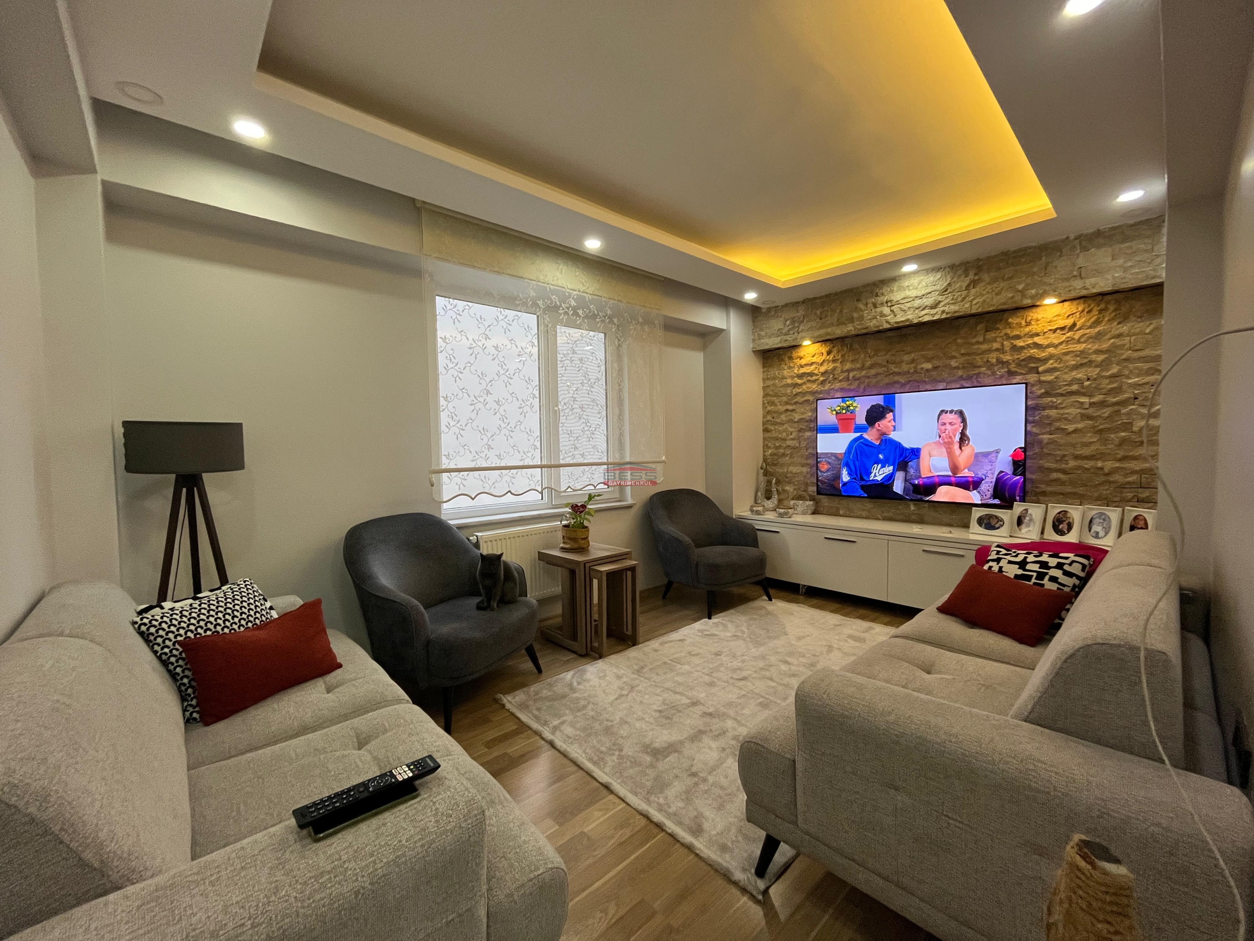 Bess | BESS'DEN ORHAN OĞUZ CD. YAKINI BAHÇELİEVLER'DE SATILIK 3+1 DAİRE