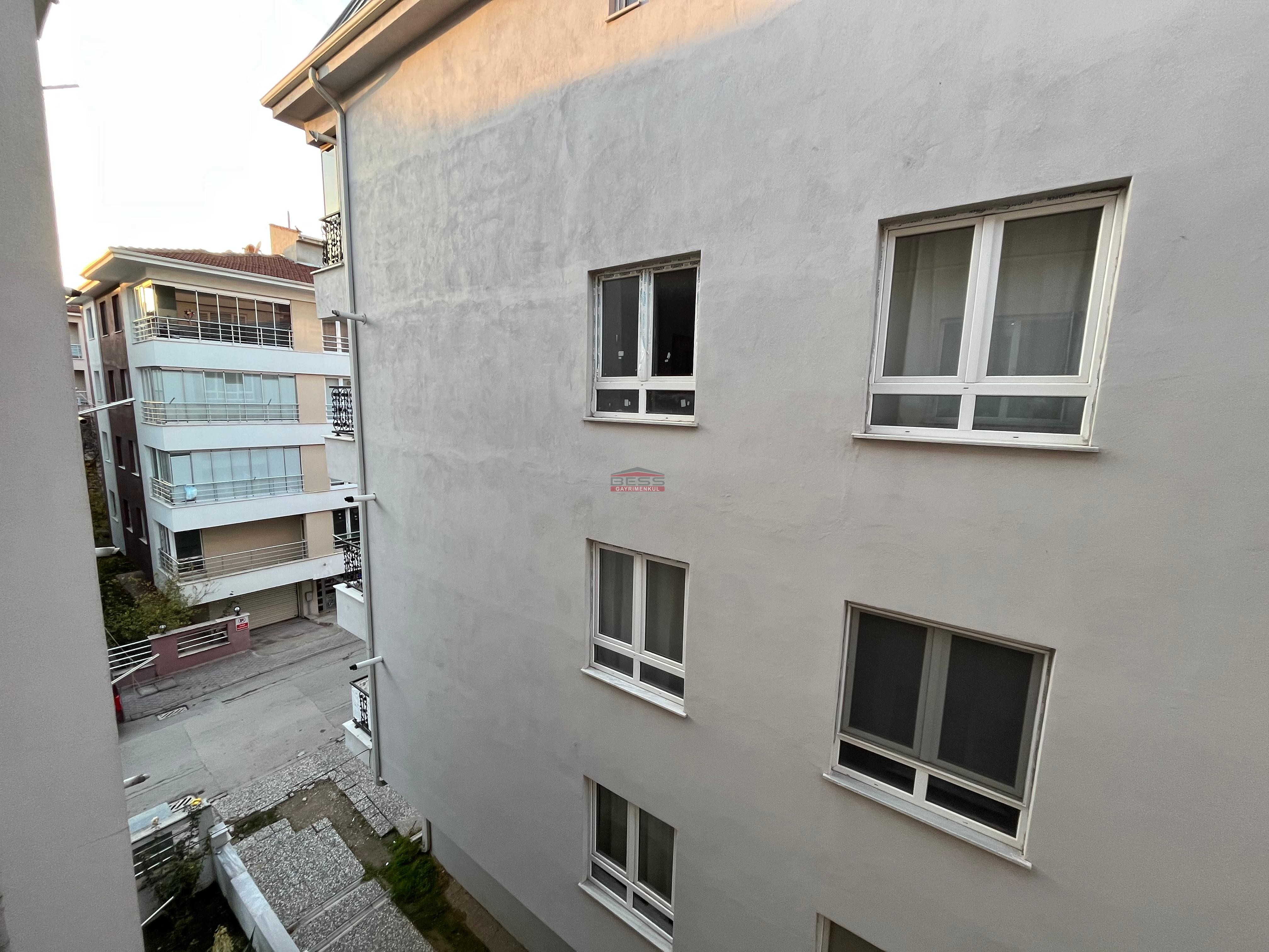 Bess | BESS'DEN ORHAN OĞUZ CD. YAKINI BAHÇELİEVLER'DE SATILIK 3+1 DAİRE